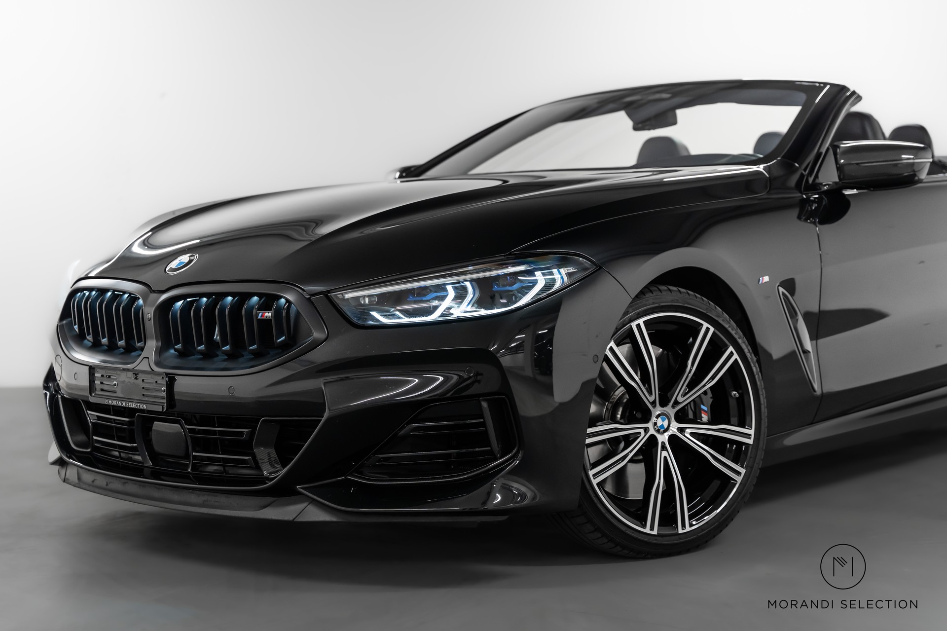 BMW M850i xDrive Cabriolet-image-6