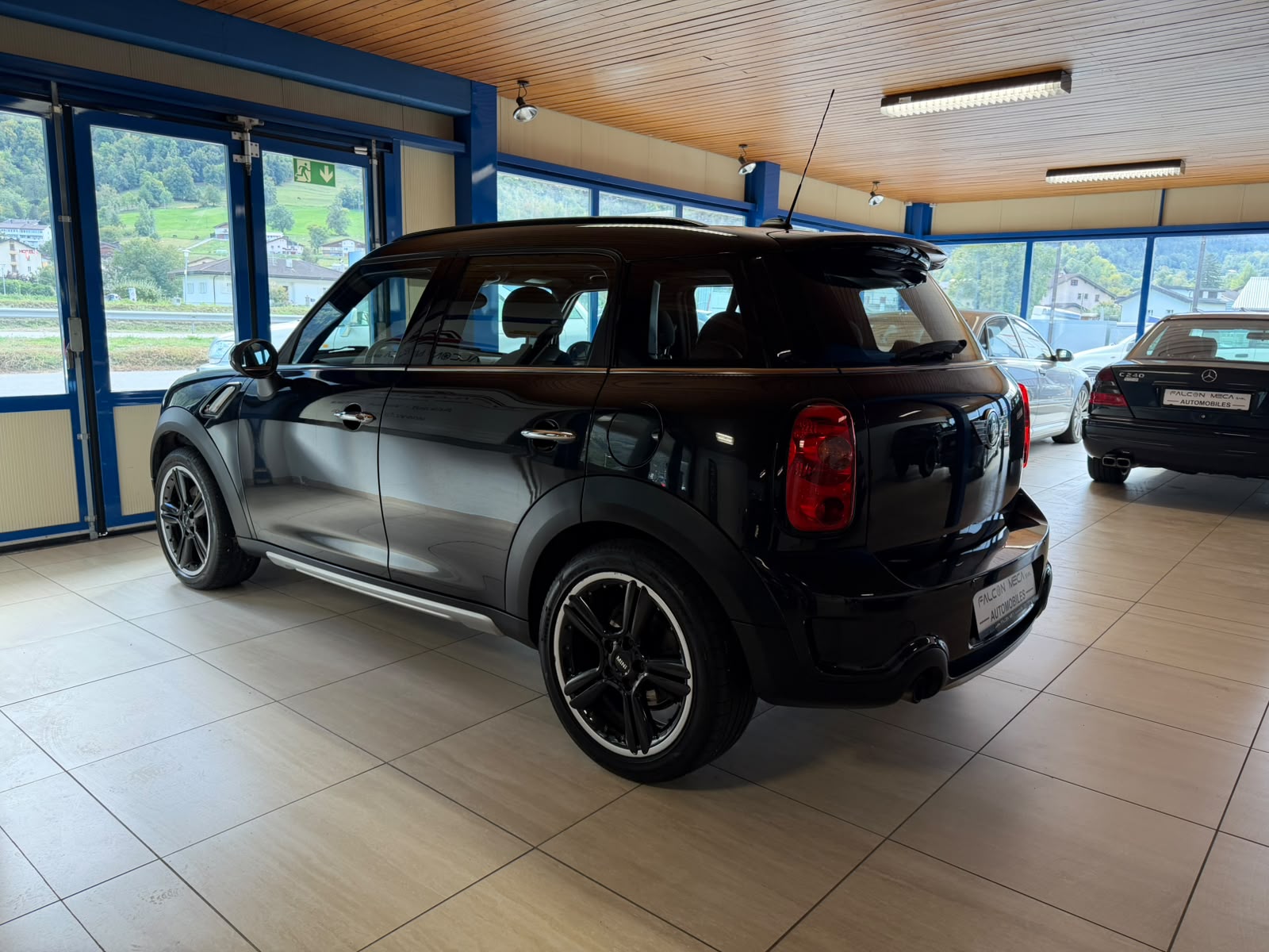 MINI Countryman Cooper S ALL4-image-8