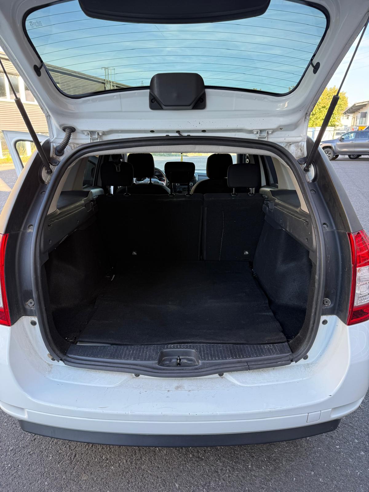 DACIA Logan MCV 1.0 Comfort-image-11