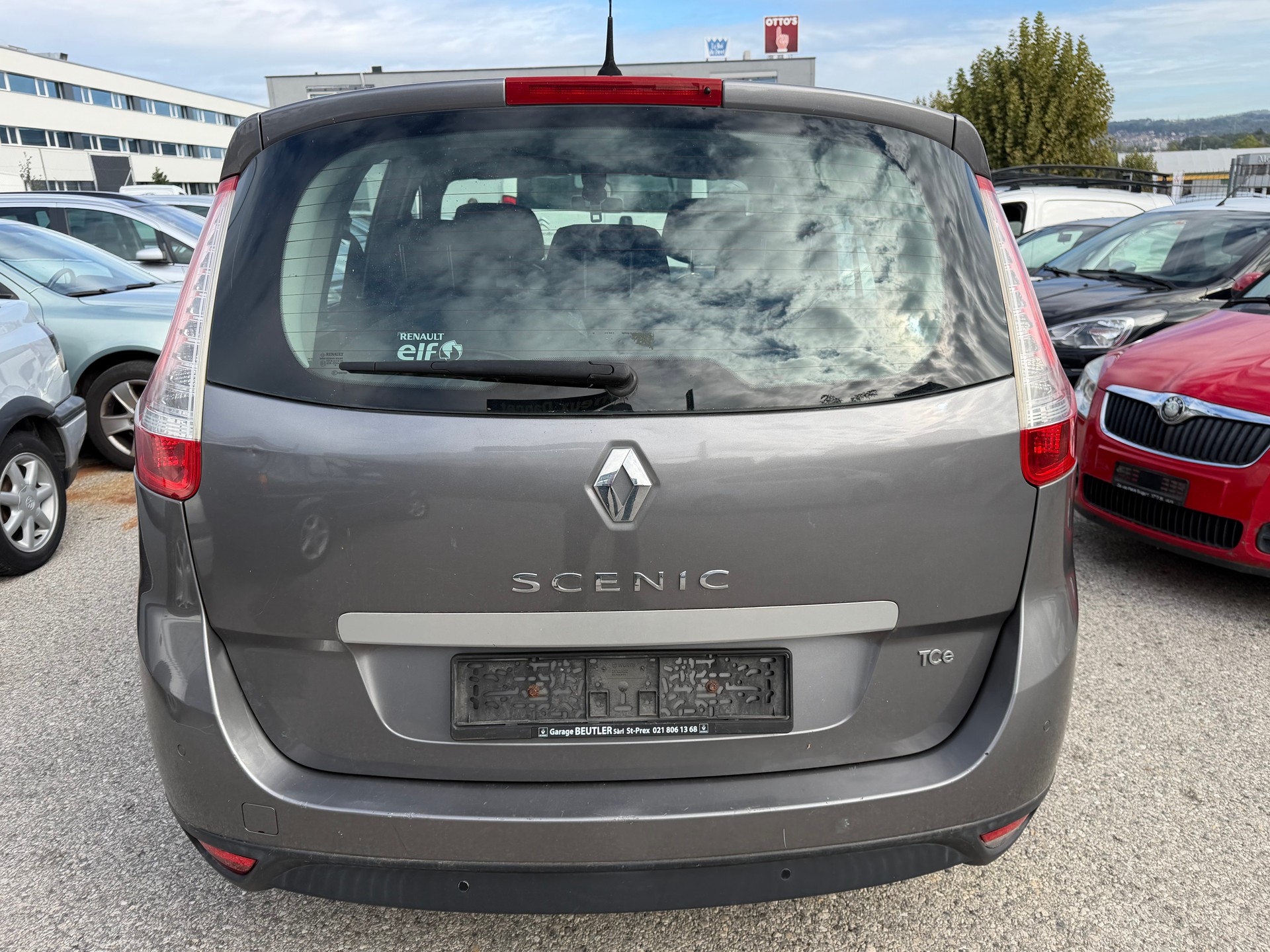 RENAULT Grand Scénic 1.4 16V Turbo Privilège-image-4