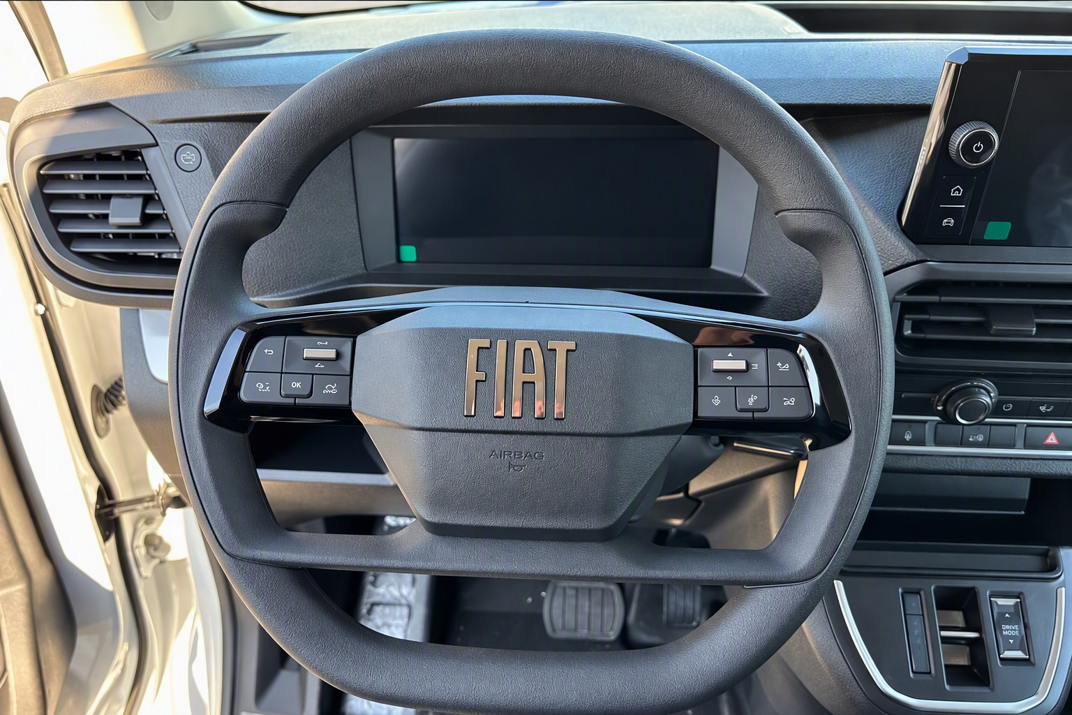FIAT Scudo 2.2 BlueHDi L3 EAT8-image-9