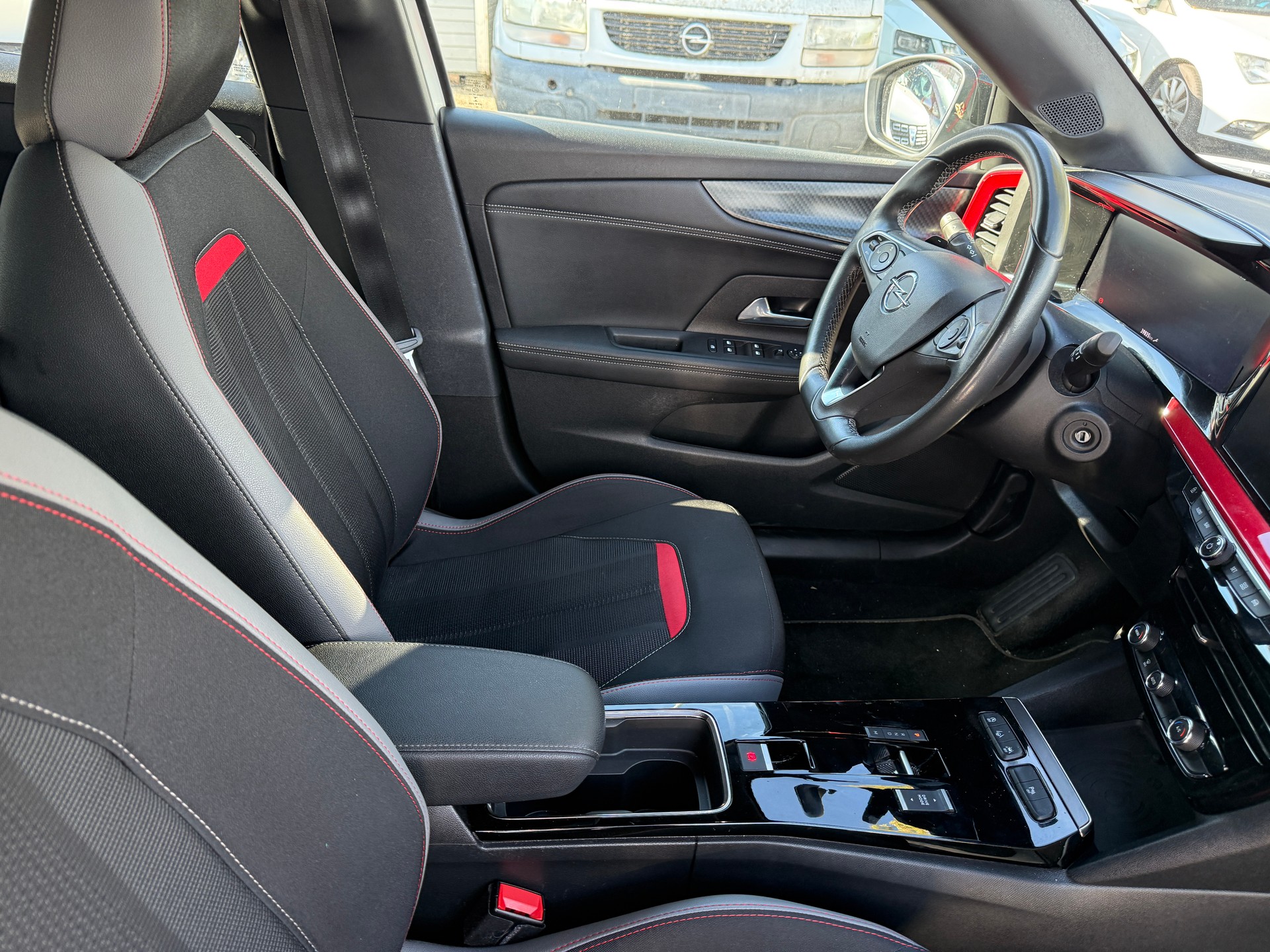 OPEL Mokka 1.2 Direct Injection Turbo GS Line Aut.-image-8