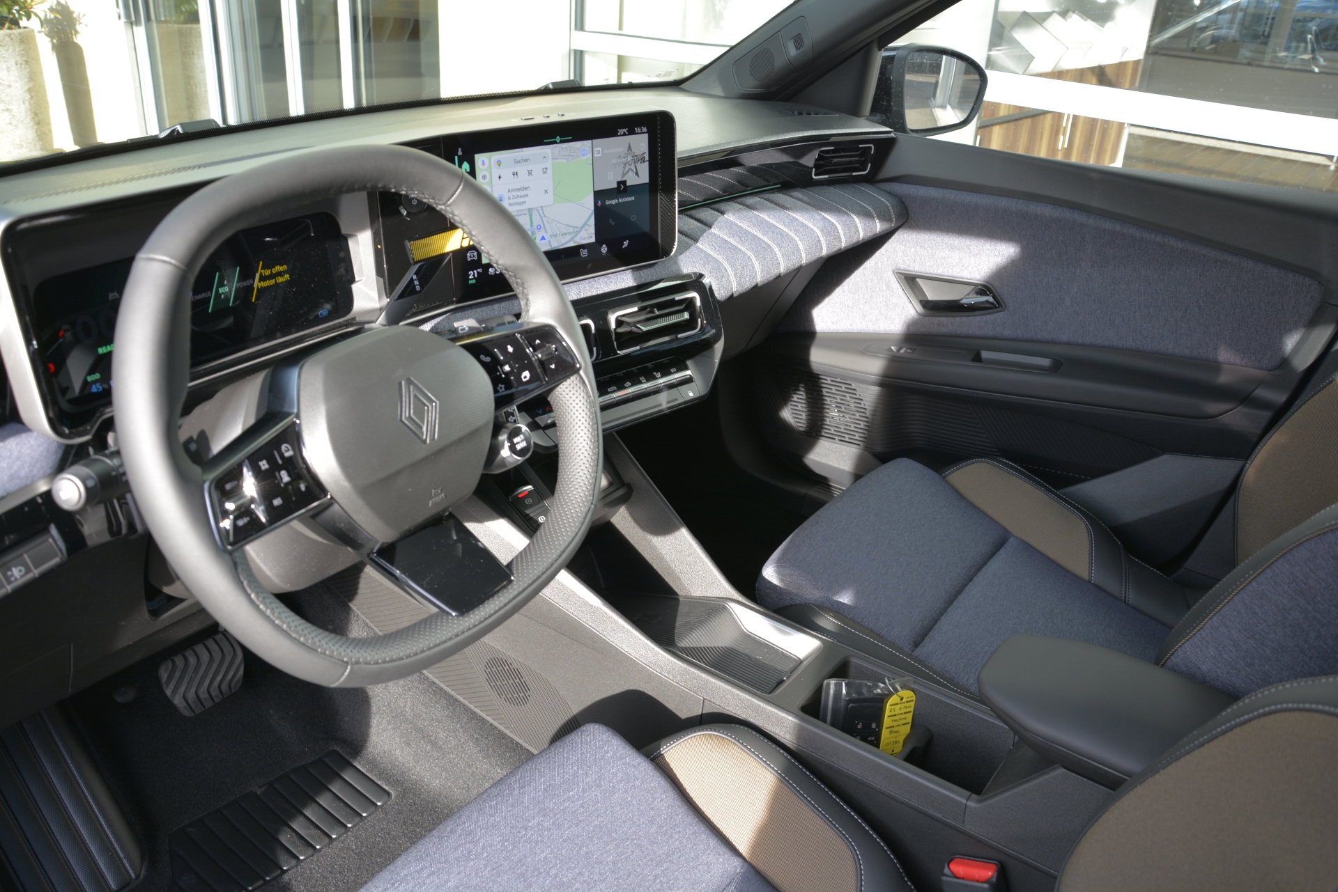 RENAULT R5 E-TECH techno 150PS Comfort Range-image-4