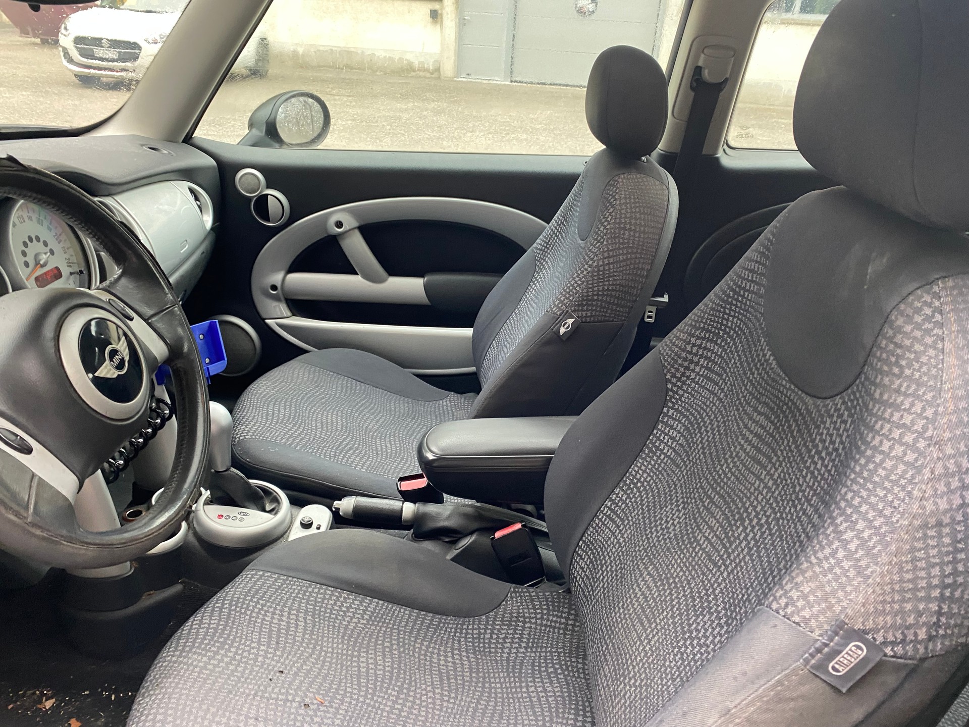 MINI Cooper-image-7