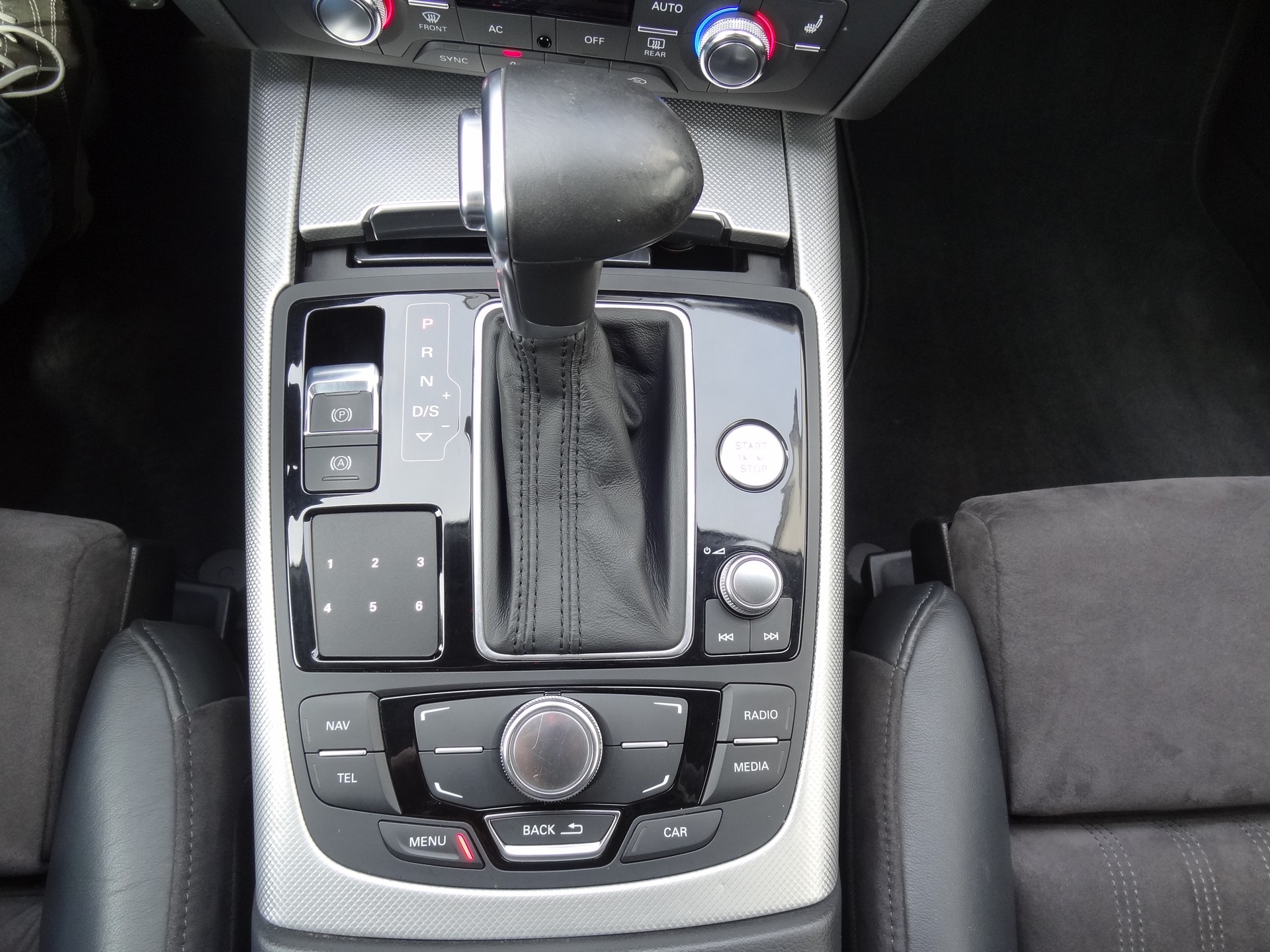 AUDI A6 Avant 3.0 BiTDI V6 quattro tiptronic-image-24