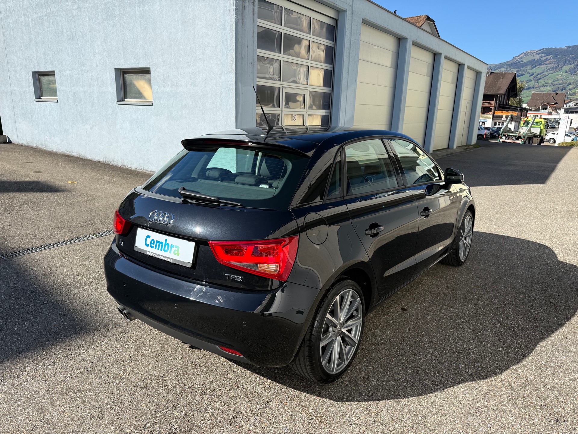 AUDI A1 Sportback 1.4 TFSI Ambition S-tronic-image-3