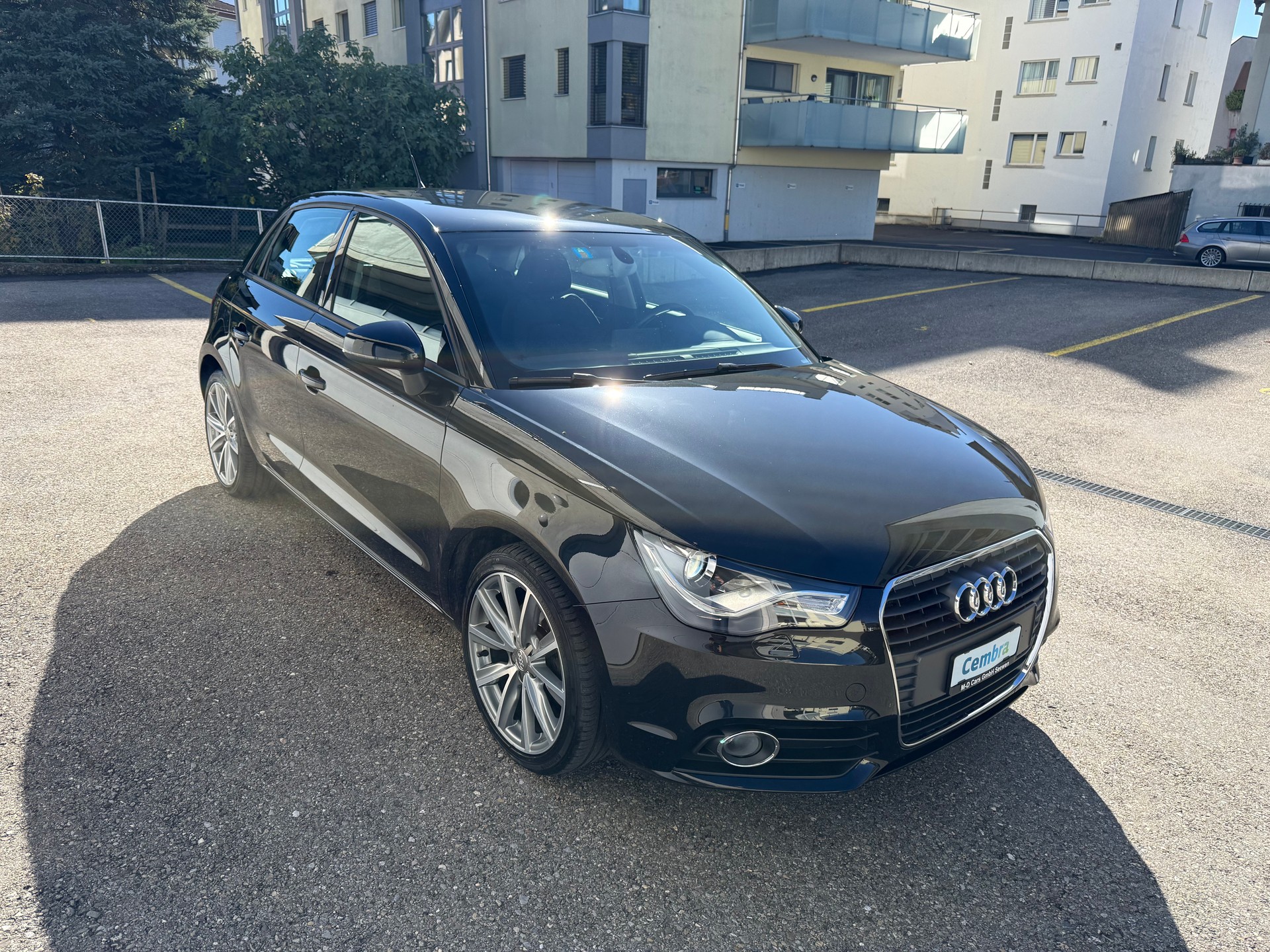 AUDI A1 Sportback 1.4 TFSI Ambition S-tronic-image-2