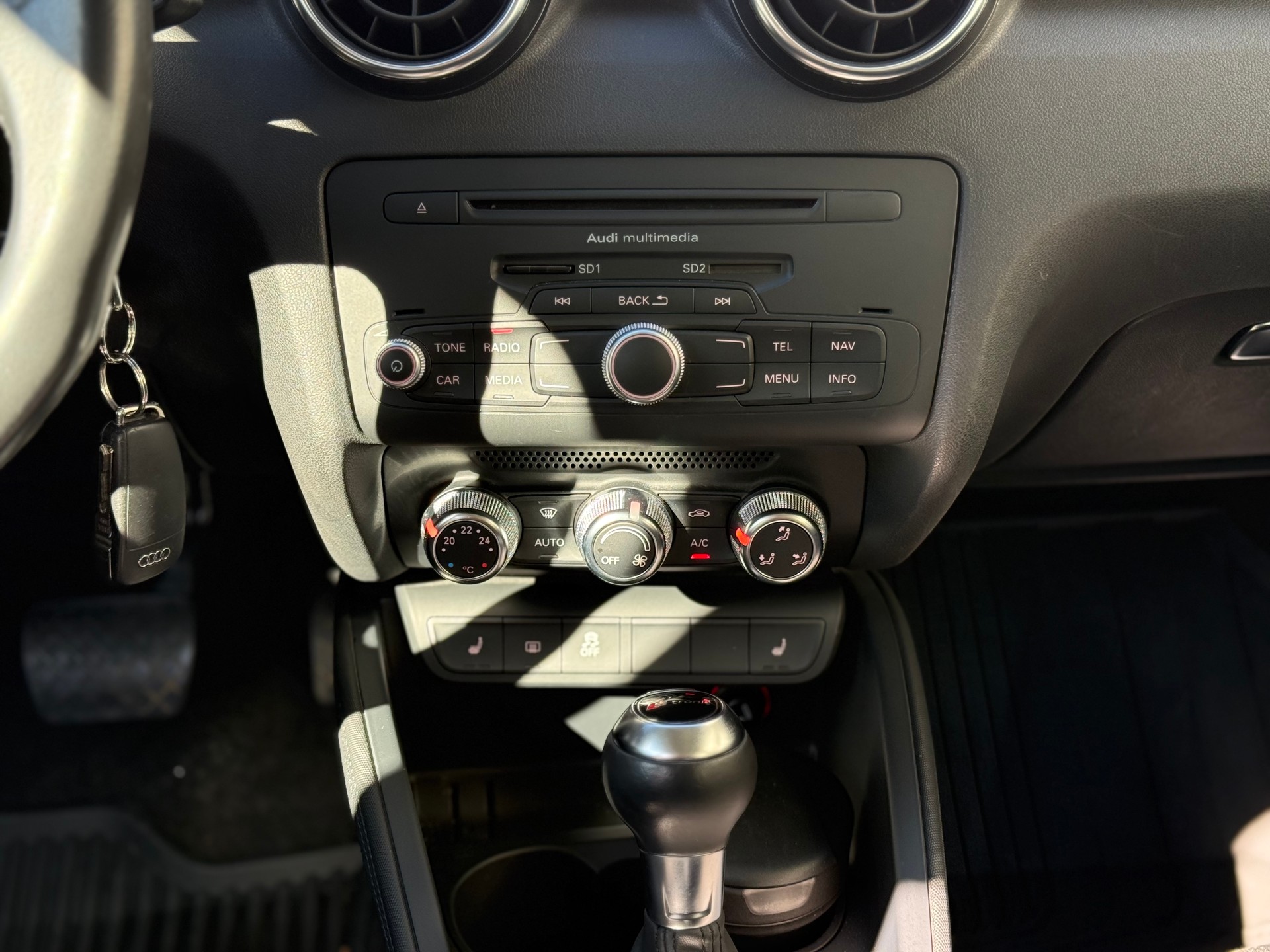 AUDI A1 Sportback 1.4 TFSI Ambition S-tronic-image-17
