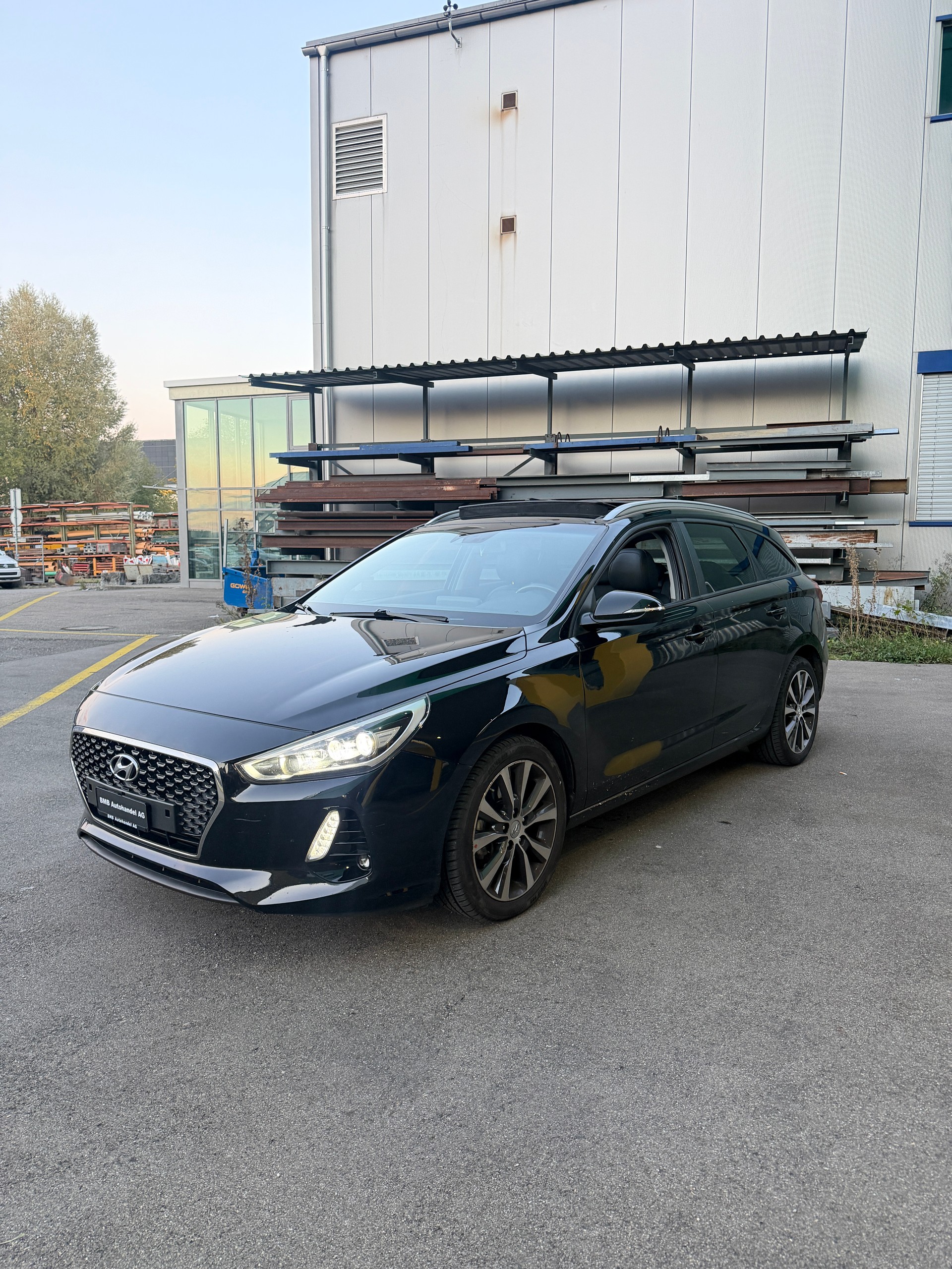 HYUNDAI i30 Wagon 1.4 T-GDi Vertex DCT-image-2