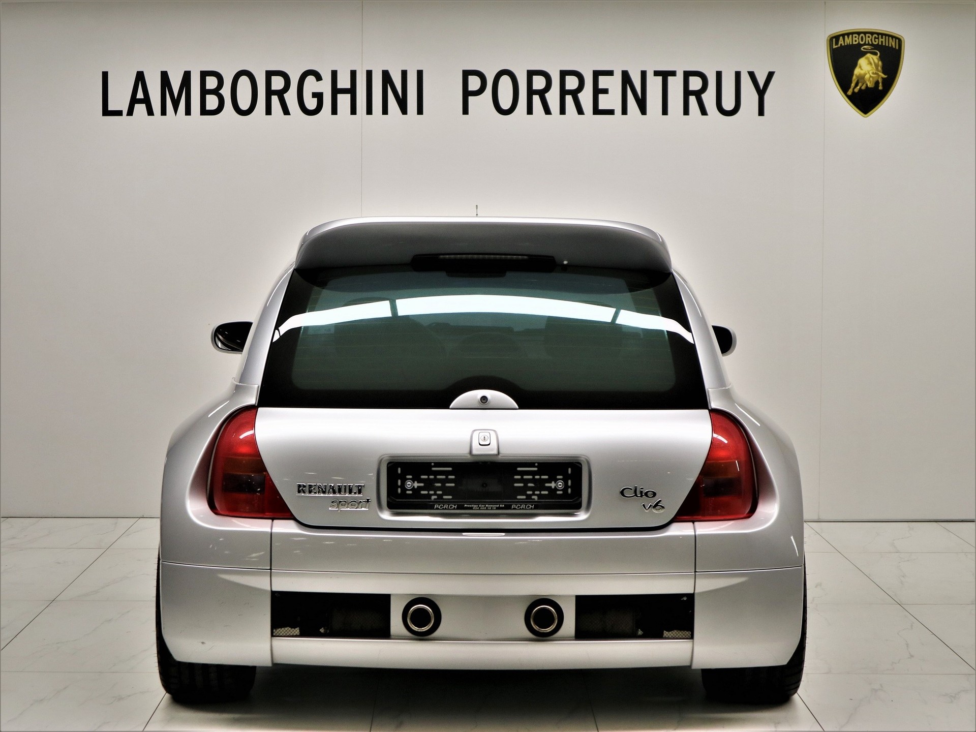 RENAULT Clio 3.0 V6-image-3