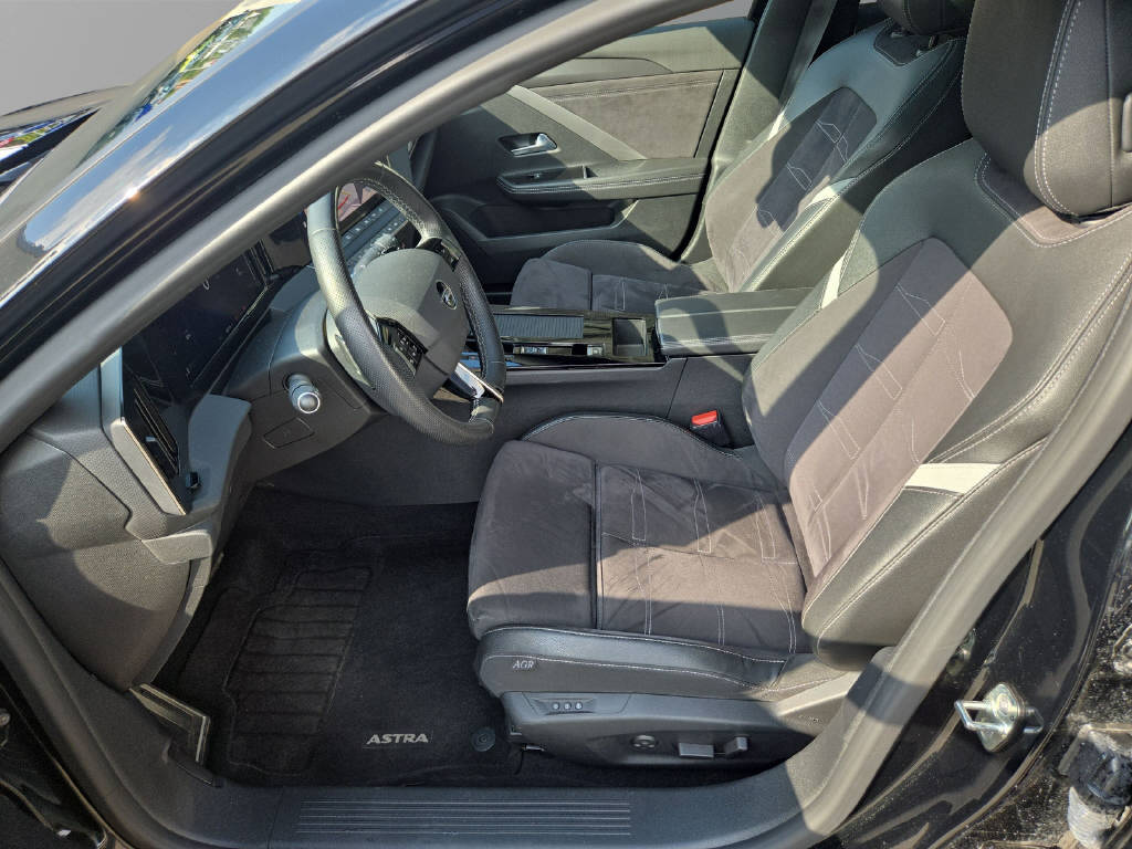 OPEL Astra 1.2 T 130 Ultimate-image-8
