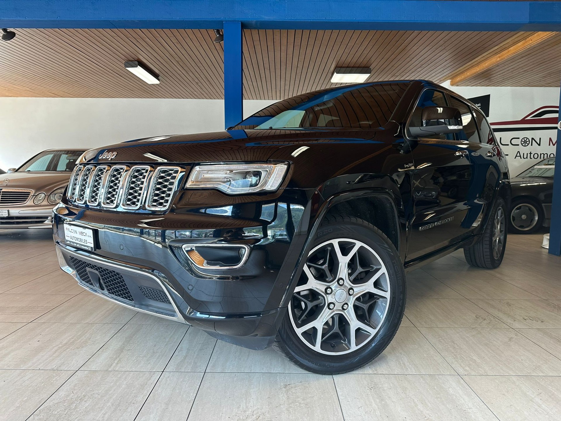 JEEP Grand Cherokee 3.0 CRD 250 Overland-image-1