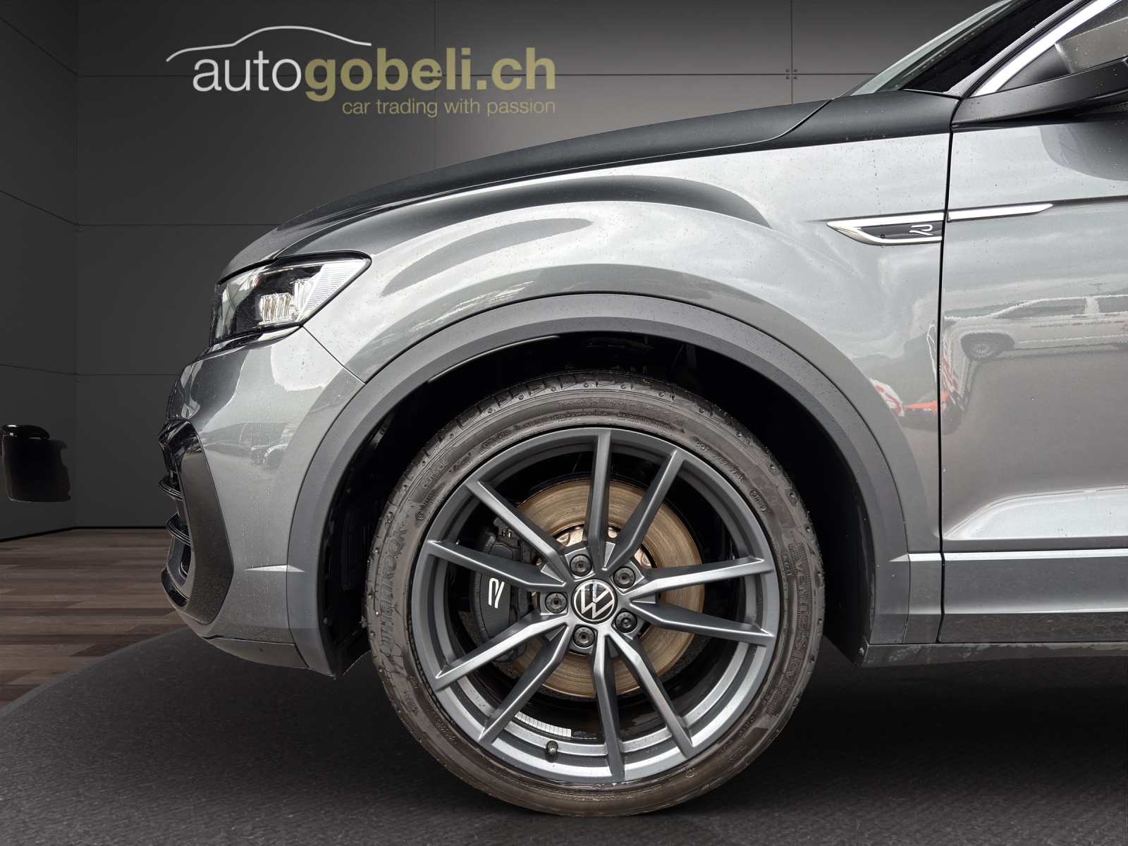 VW T-Roc 2.0 TSI R DSG 4Motion-image-12