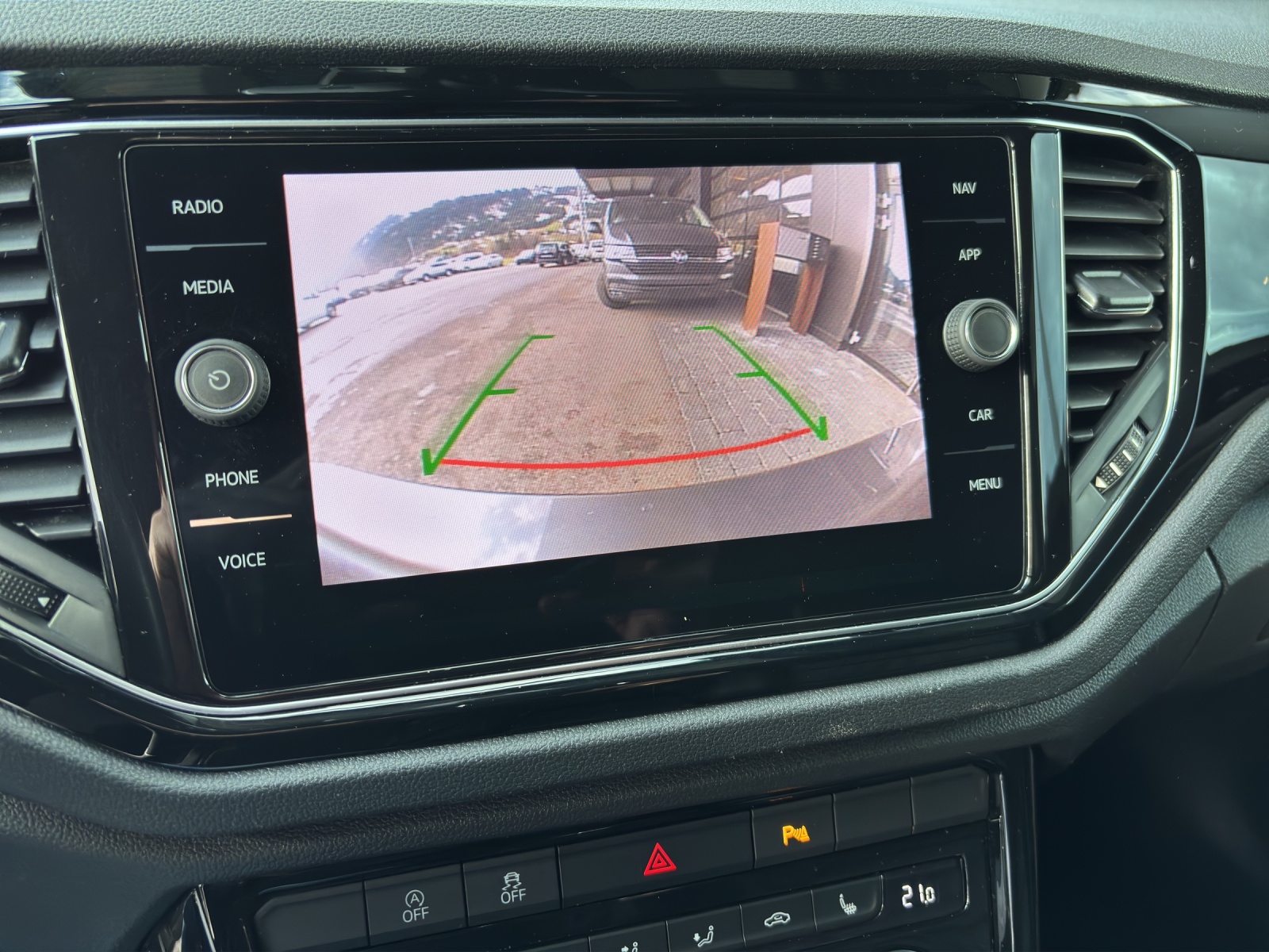 VW T-Roc 2.0 TSI R DSG 4Motion-image-7