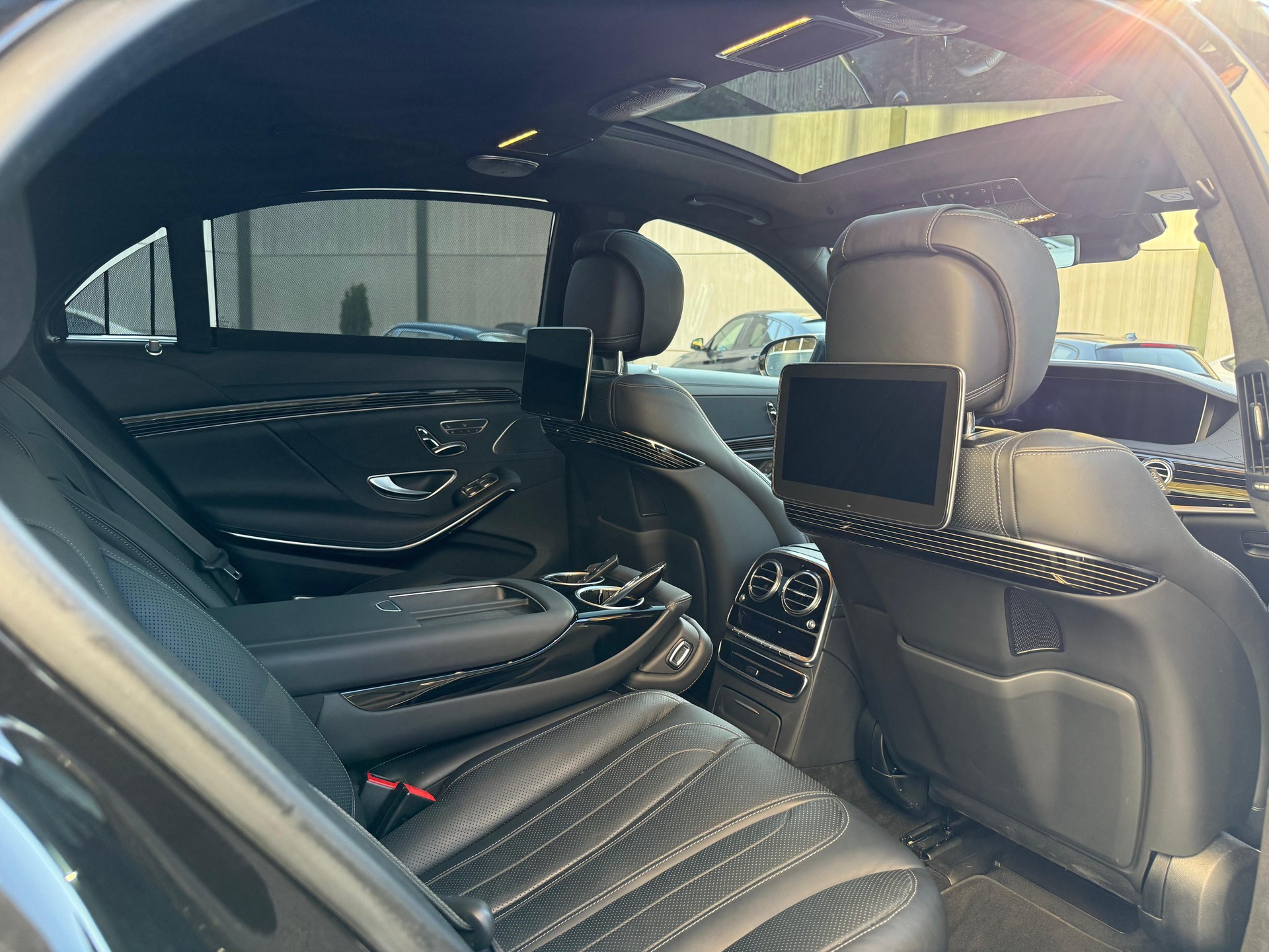 MERCEDES-BENZ S 560 L 4Matic 9G-Tronic-image-10