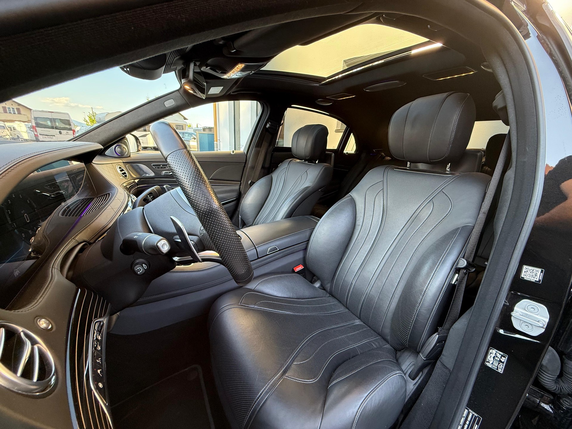 MERCEDES-BENZ S 560 L 4Matic 9G-Tronic-image-8