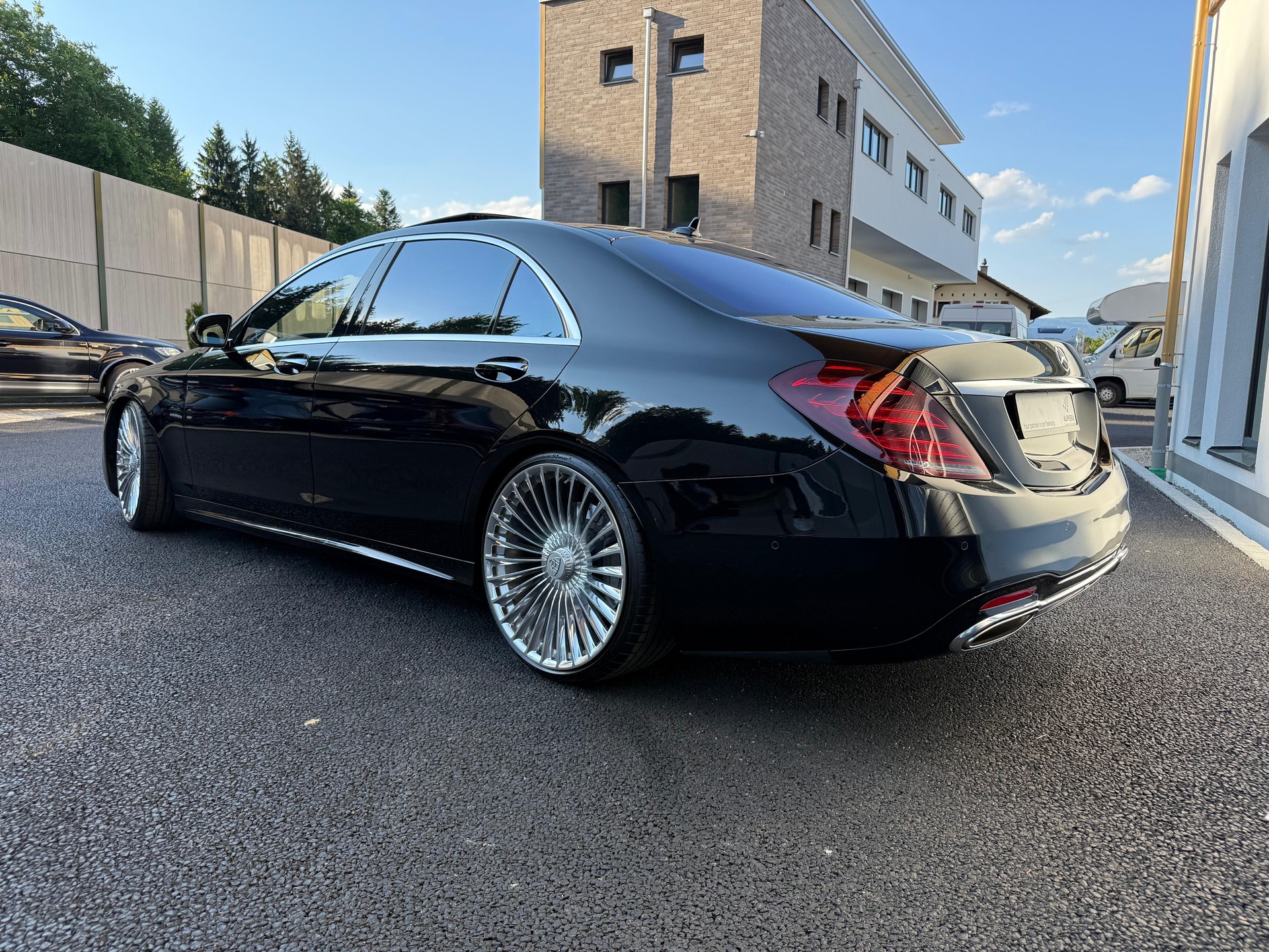 MERCEDES-BENZ S 560 L 4Matic 9G-Tronic-image-4