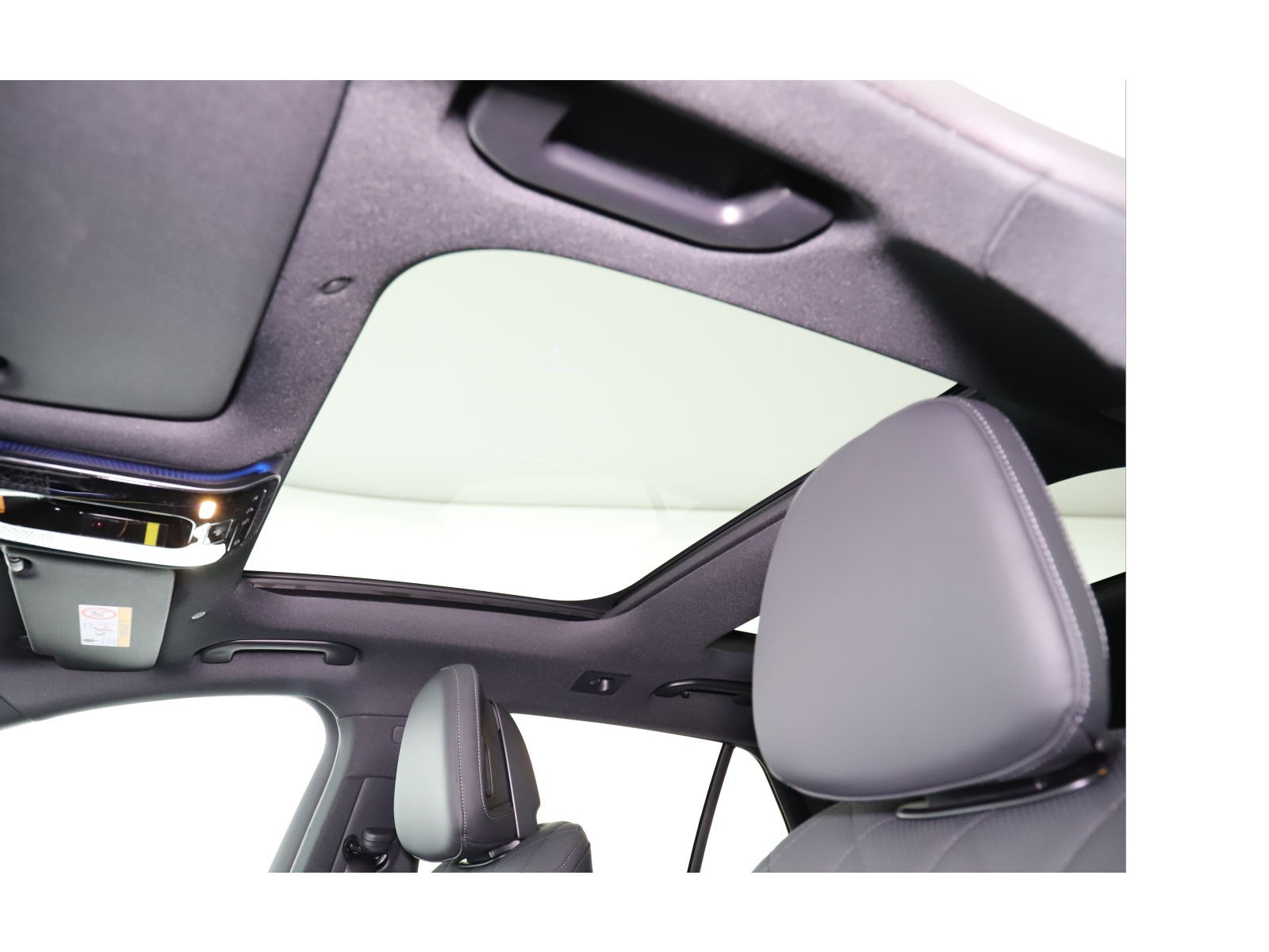 MERCEDES-BENZ E 220 d T 4M 9G-Tronic-image-12