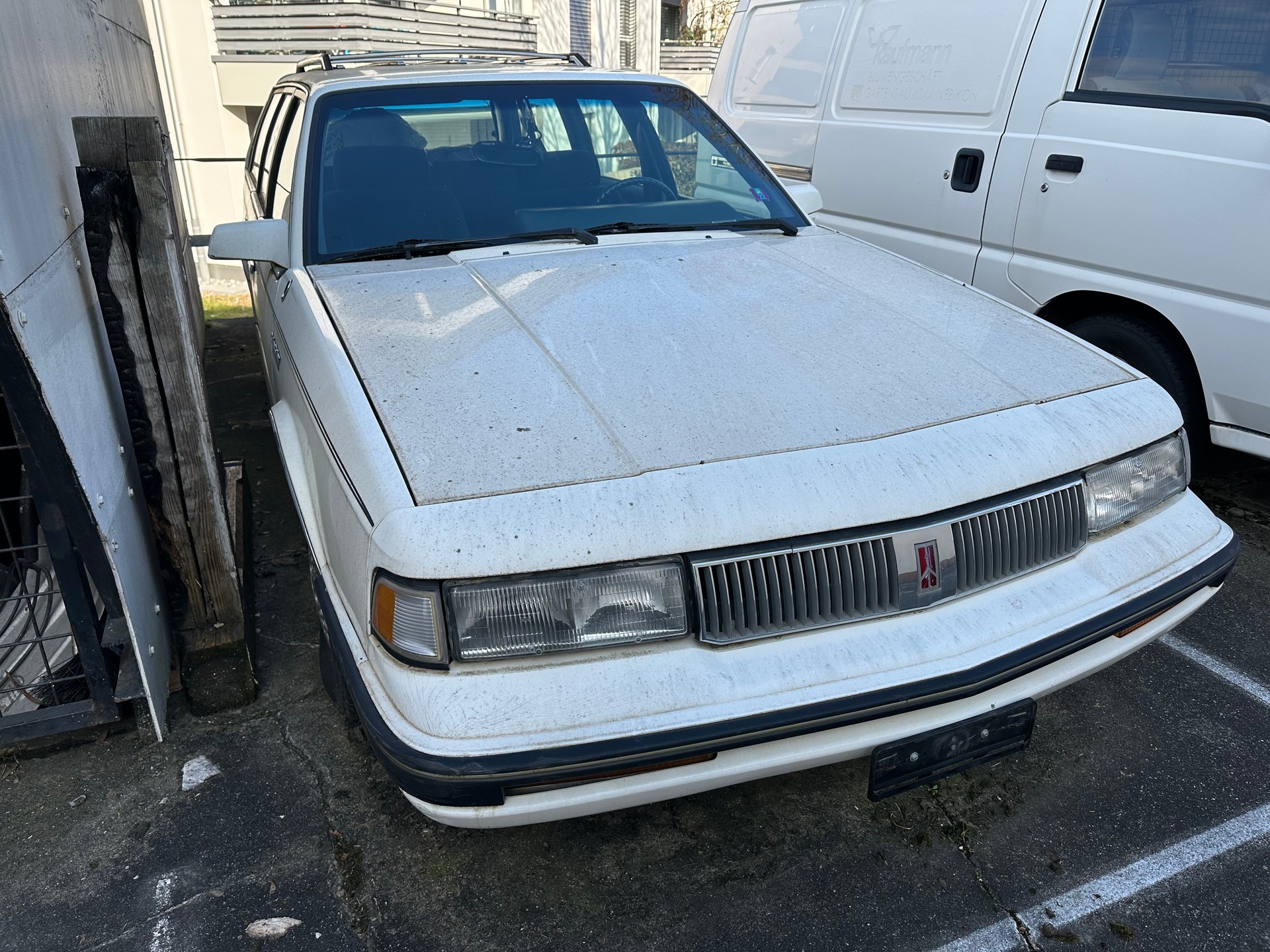 OLDSMOBILE CUTLASS 3.3