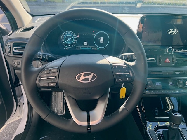 HYUNDAI i30 Wagon 1.5 T-GDi Amplia 48V MH DCT-image-8