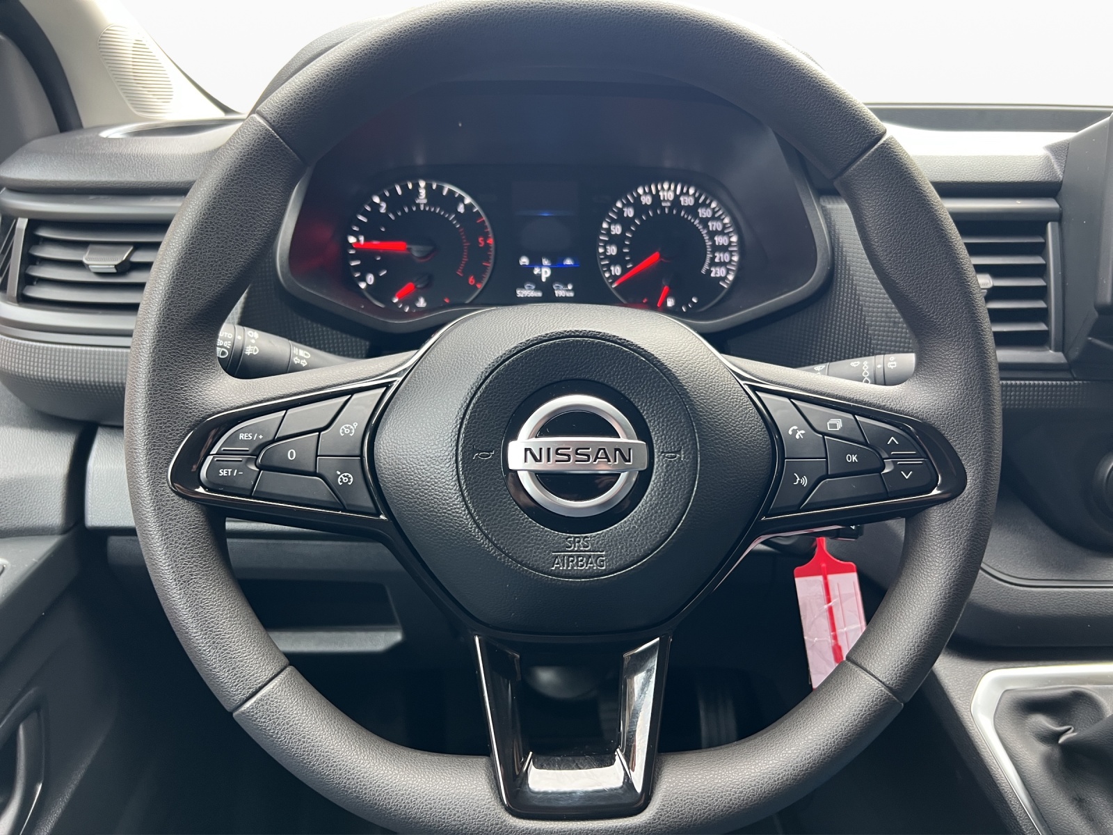 NISSAN Primastar dCi 170 3.0 L2H1 9 Pl. Tekna DCT-image-10