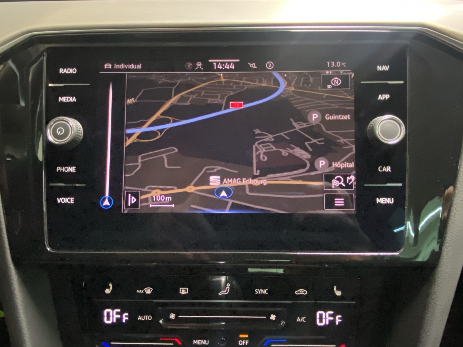 VW Passat 2.0 TDI BMT Elegance 4Motion DSG-image-10