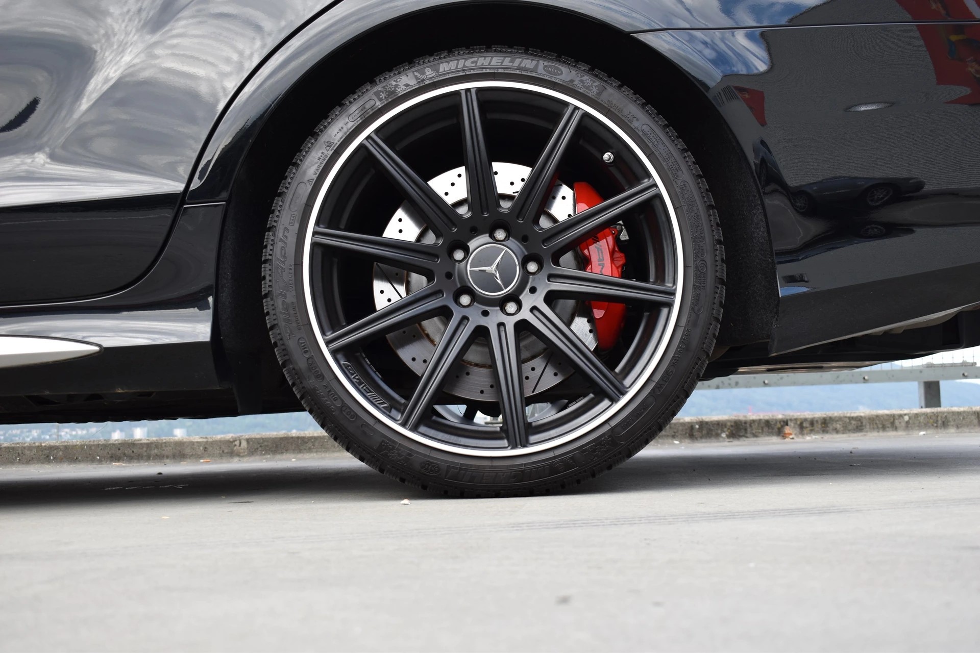 MERCEDES-BENZ CLS SHOOTING BRAKE 63 AMG S 4MATIC SPEEDSHIFT MCT l 585 PS-image-21
