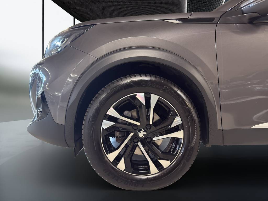 PEUGEOT 2008 1.2 PureTech Allure Pack EAT8-image-15