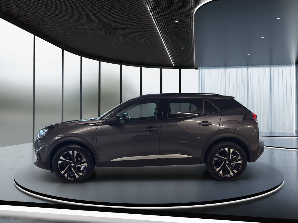 PEUGEOT 2008 1.2 PureTech Allure Pack EAT8-image-2