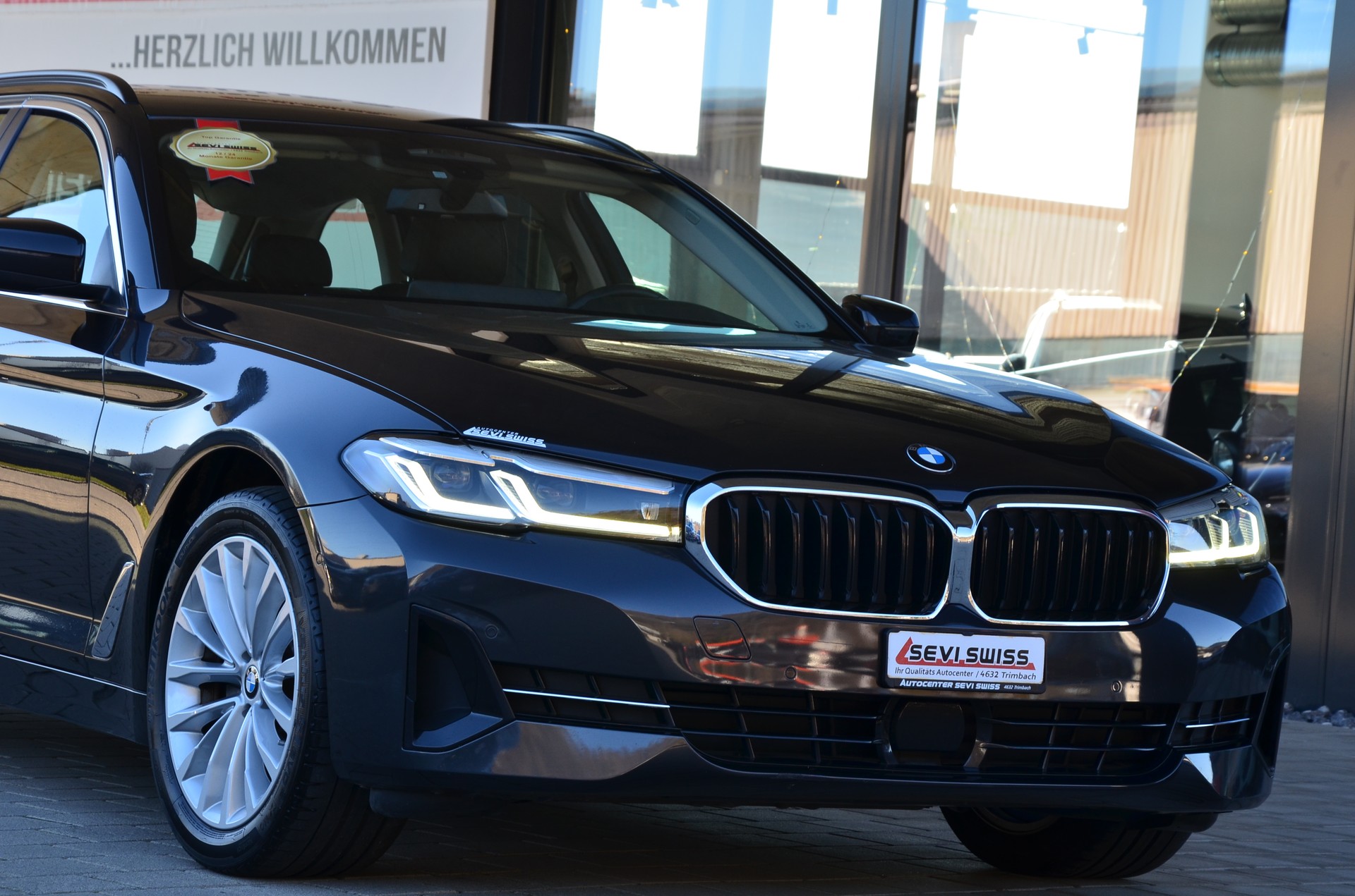 BMW 520d xDrive 48V Touring Steptronic*Ab MFK,BMW Werksgarantie bis 05.2026**-image-2