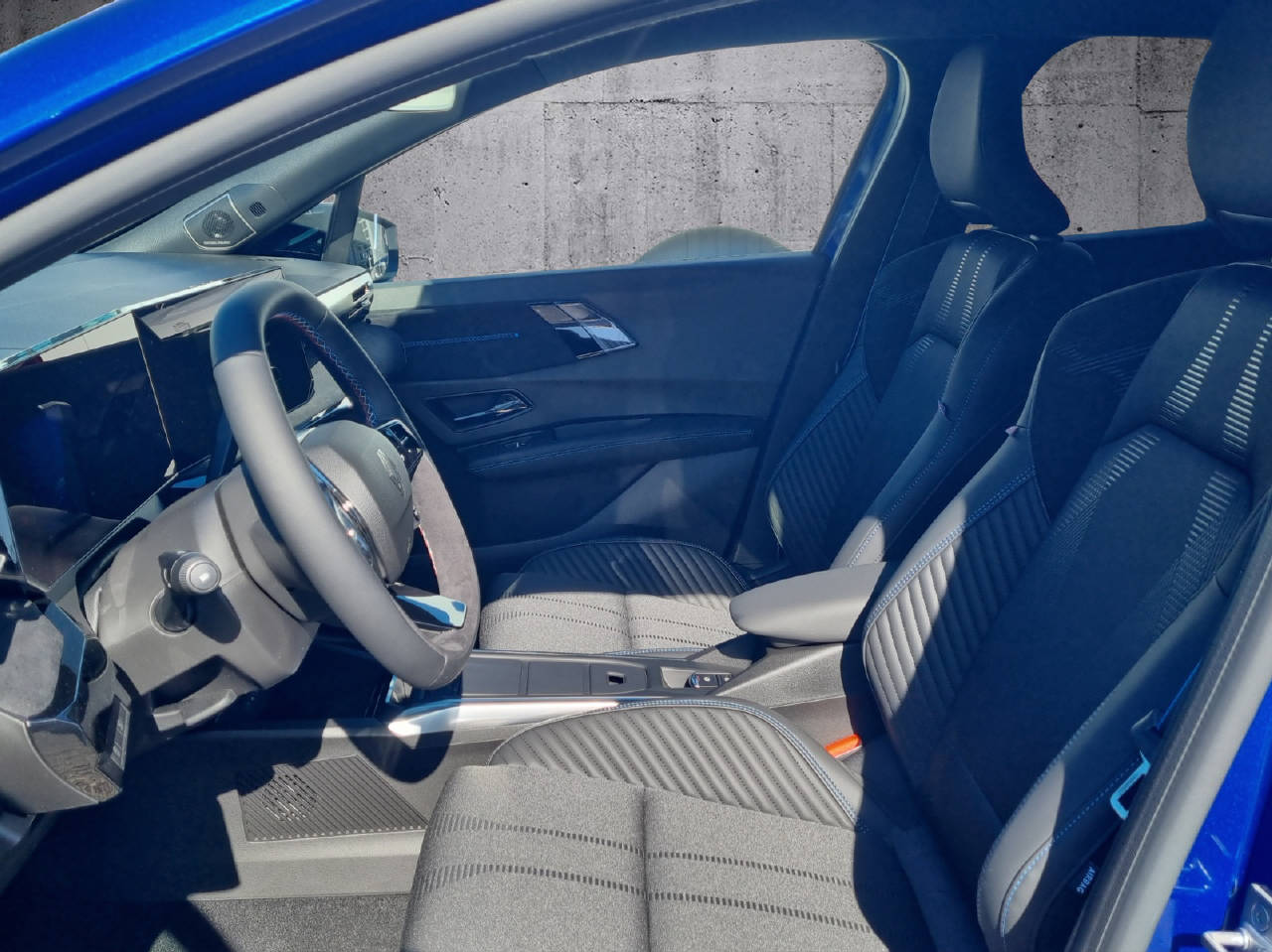 RENAULT Clio esprit Alpine full hybrid E-Tech 160-image-4