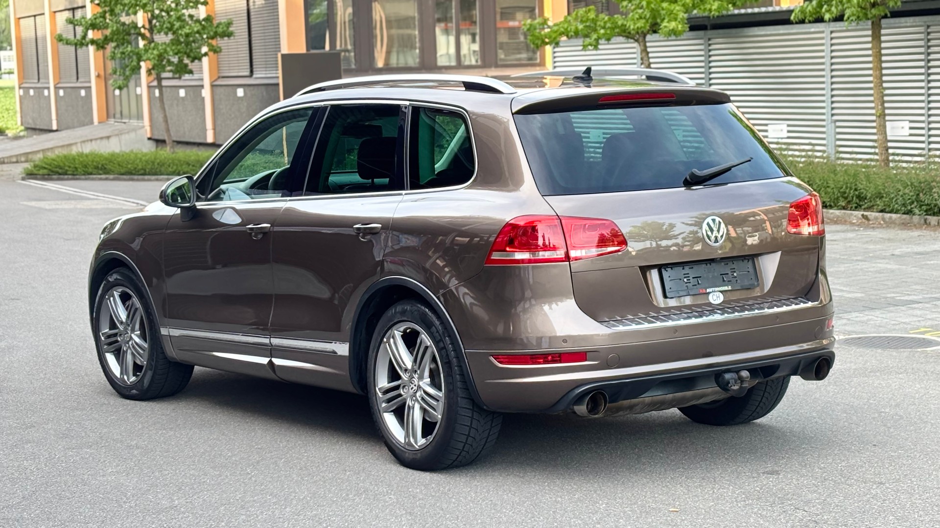 VW Touareg 4.2 TDI Tiptronic-image-2