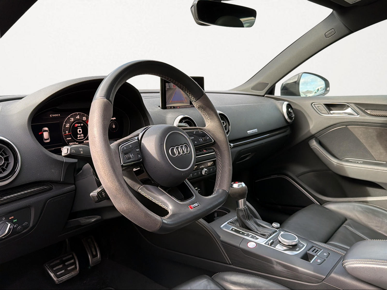 AUDI RS3 Sportback 2.5 TSI quattro S-tronic-image-2