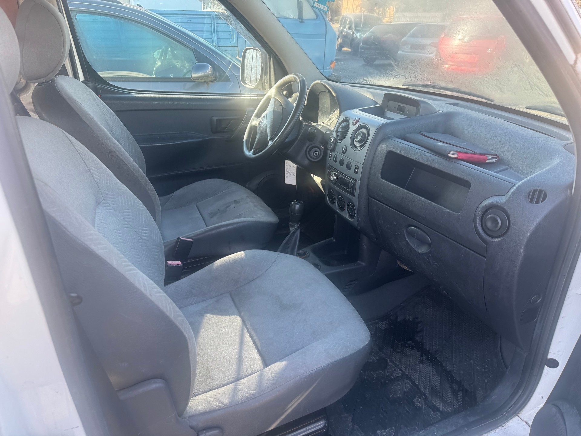 CITROEN Berlingo 1.4 600-image-4