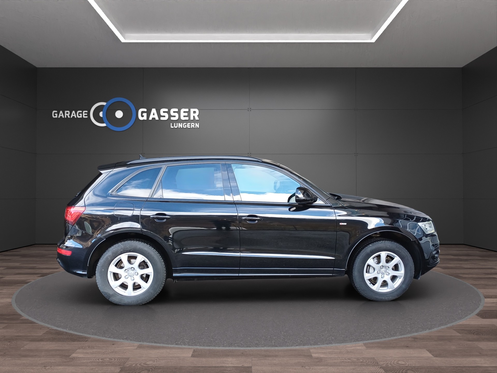 AUDI Q5 2.0 TDI quattro-image-7