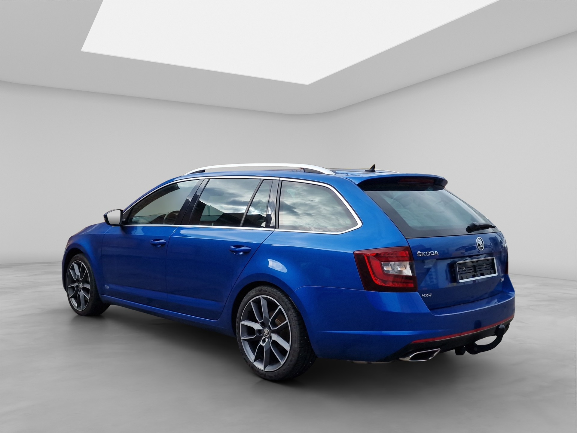 SKODA Octavia Combi 2.0 TDI RS 4x4 DSG-showroom-element-3