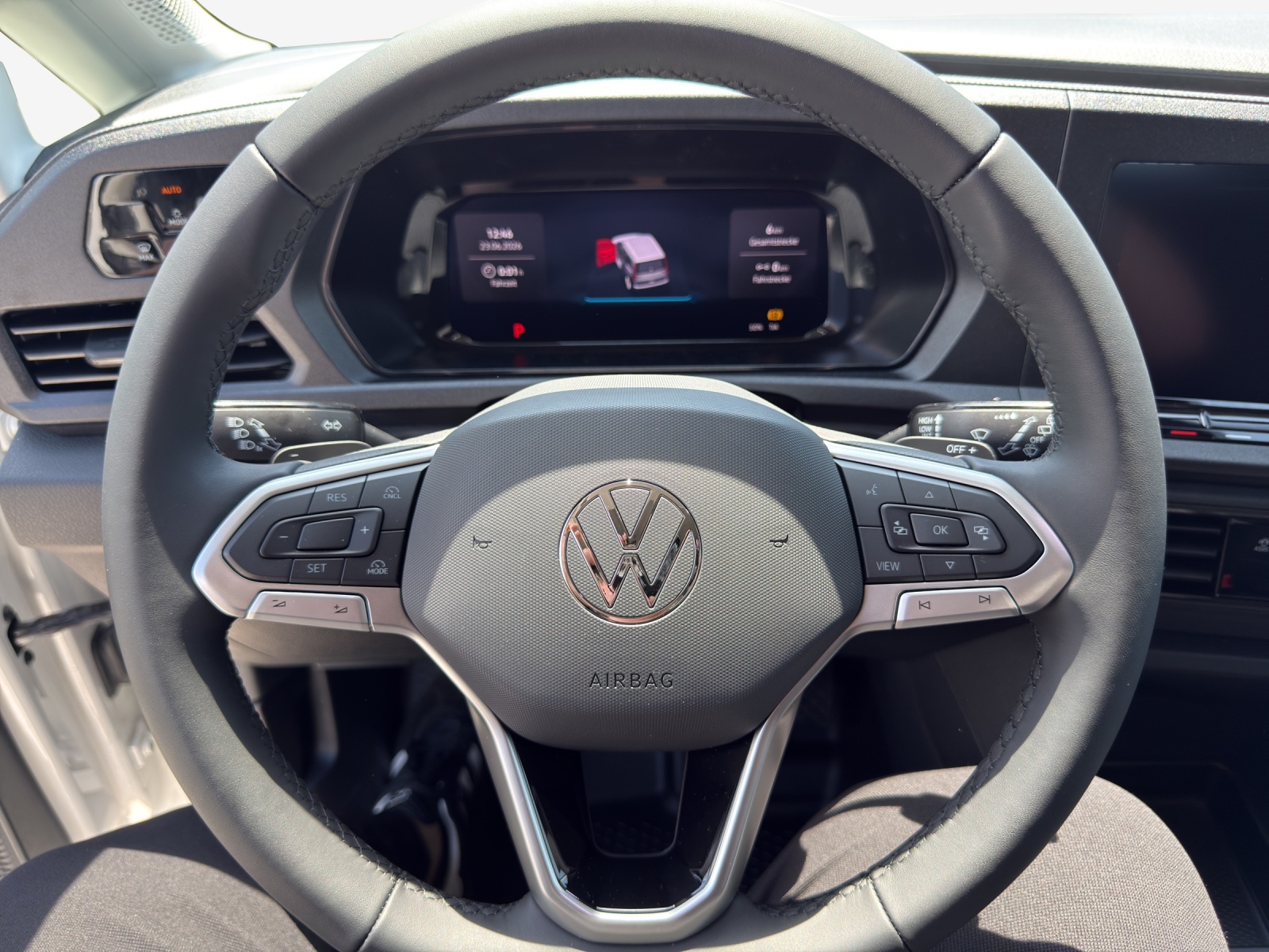 VW Caddy Cargo 1.5 TSI Plug in Hybrid DSG Maxi-image-9
