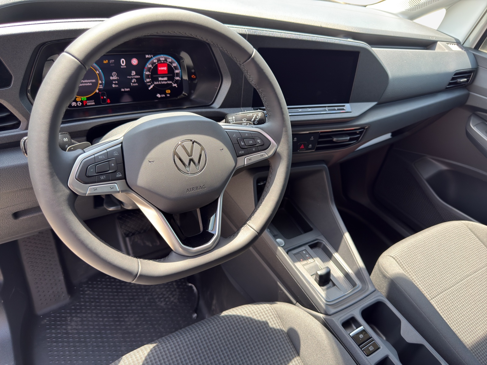 VW Caddy Cargo 1.5 TSI Plug in Hybrid DSG Maxi-image-8