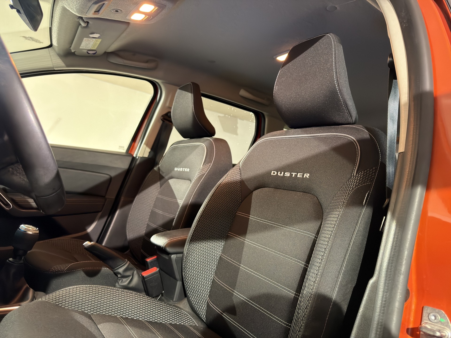 DACIA Duster Blue dCi 115 Prestige 4x4-image-18