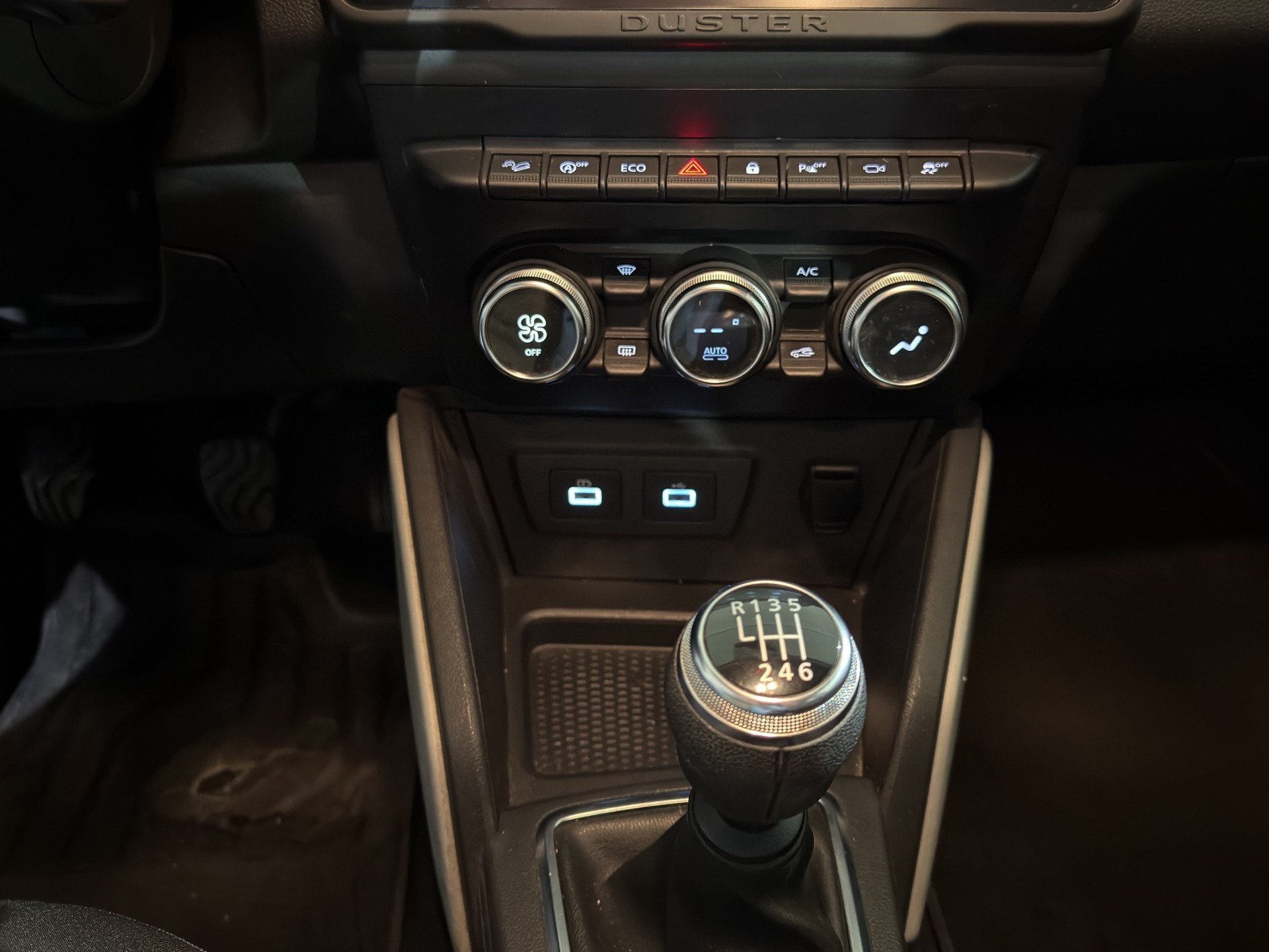 DACIA Duster Blue dCi 115 Prestige 4x4-image-11