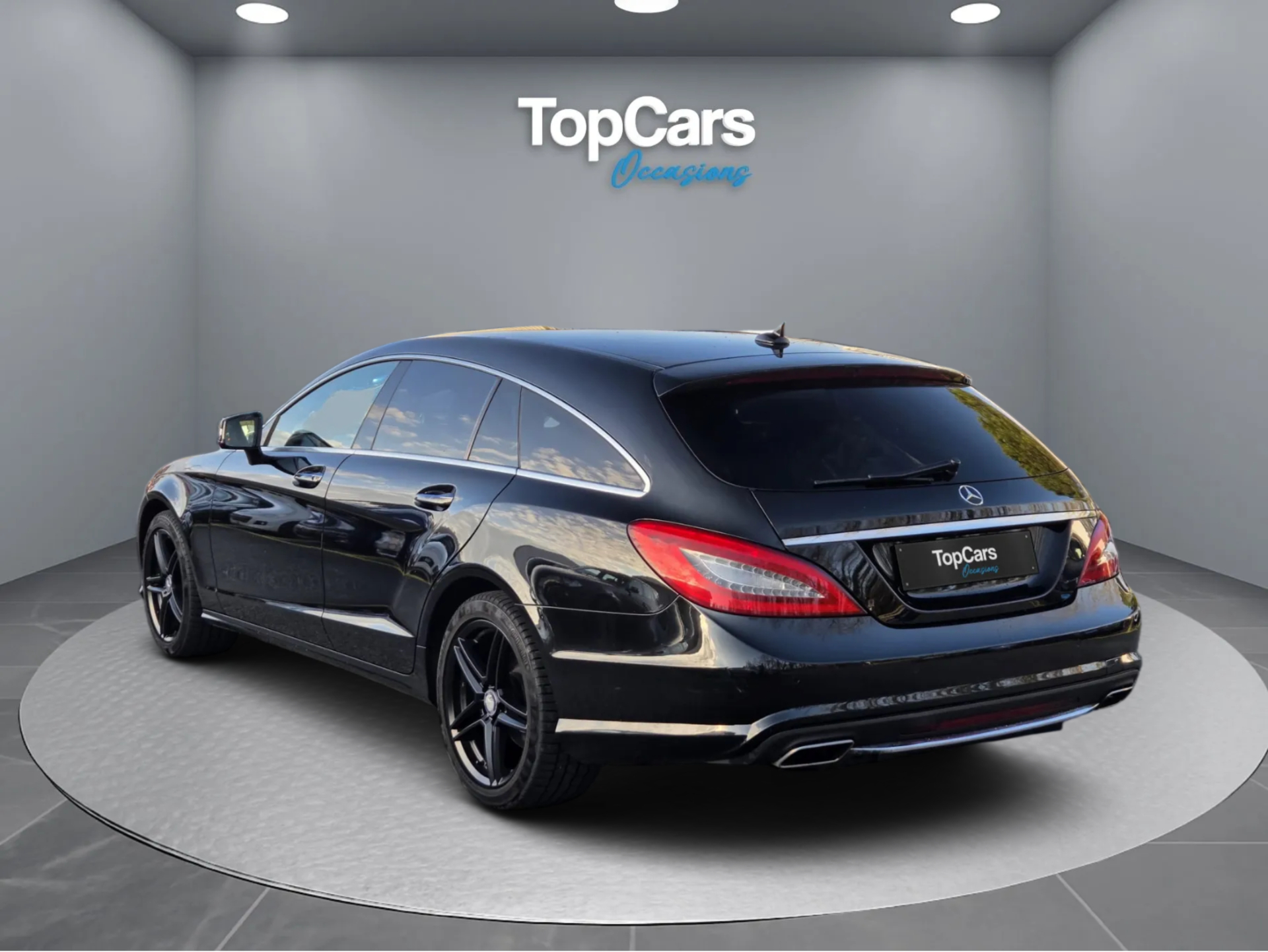 MERCEDES-BENZ CLS Shooting Brake 350 CDI 4Matic 7G-Tronic ** AHK 2100kg ** AMG Line **-image-1