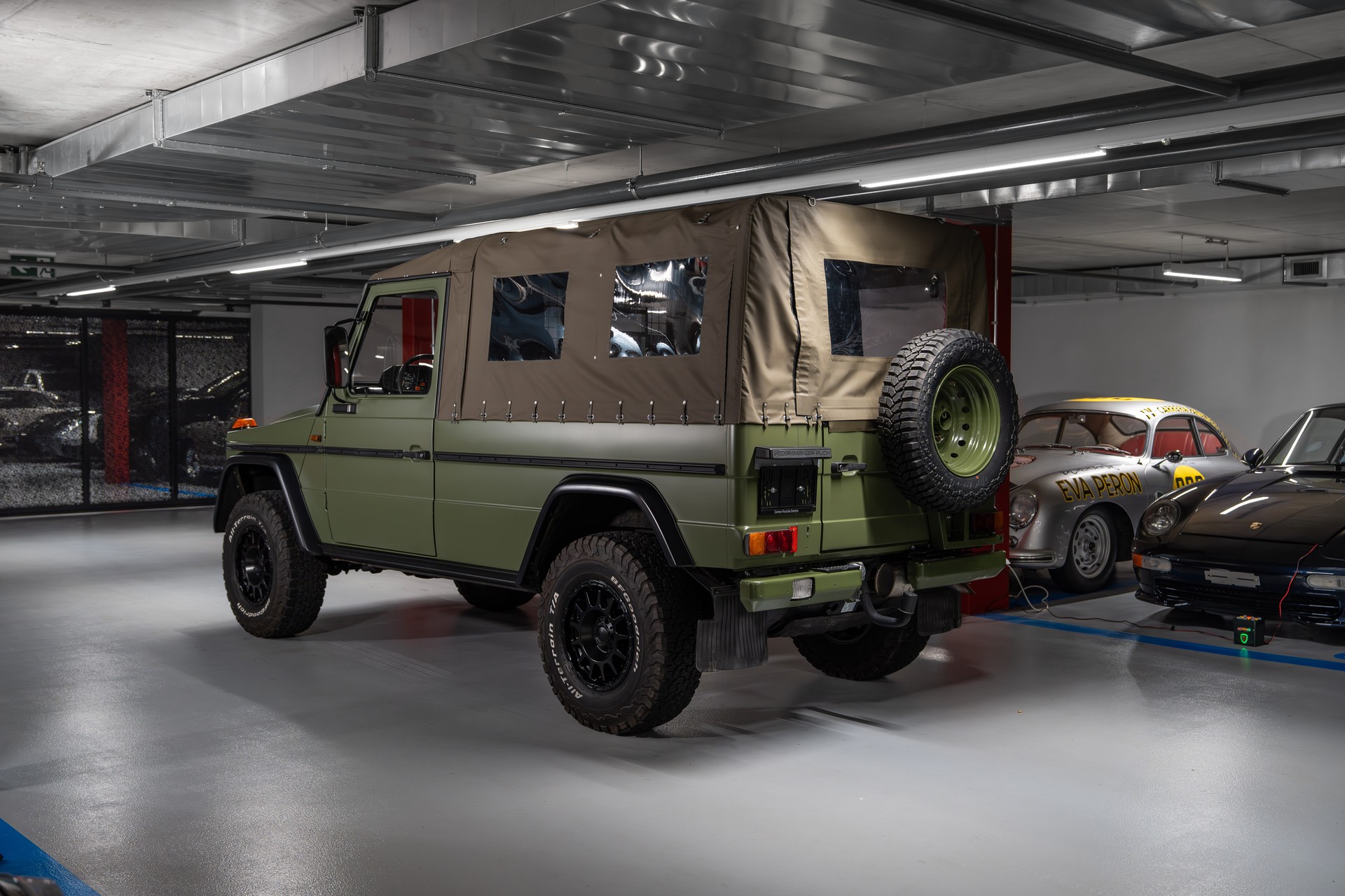 PUCH 230 GE ''Swiss Army''-showroom-element-3
