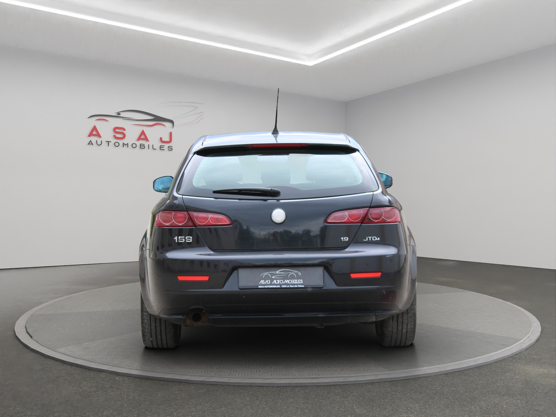 ALFA ROMEO 159 Sportwagon 1.9 JTD TI Q-Tronic-image-4
