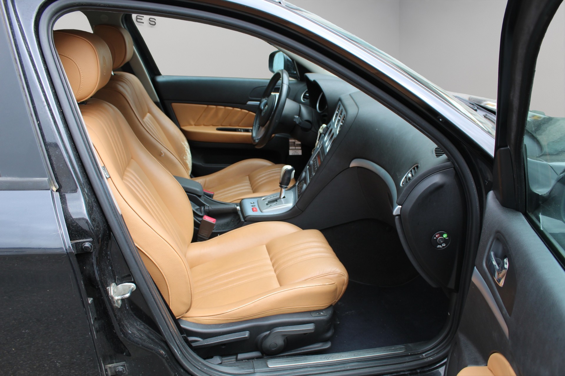 ALFA ROMEO 159 Sportwagon 1.9 JTD TI Q-Tronic-image-8