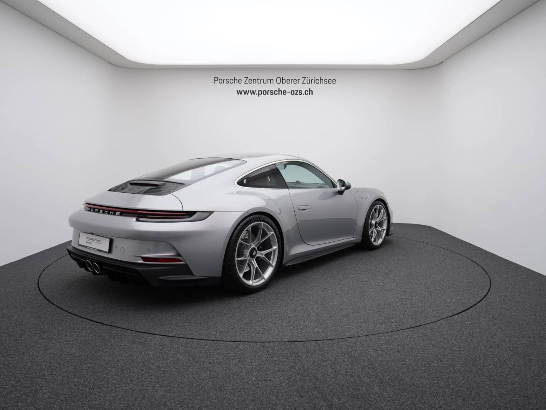 PORSCHE 911 GT3 mit Touring-Paket-image-6