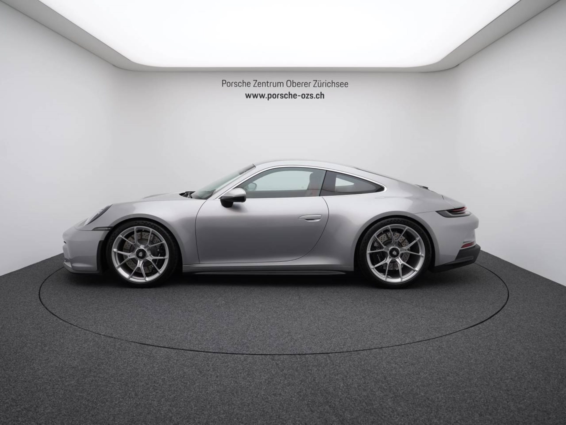 PORSCHE 911 GT3 mit Touring-Paket-image-1