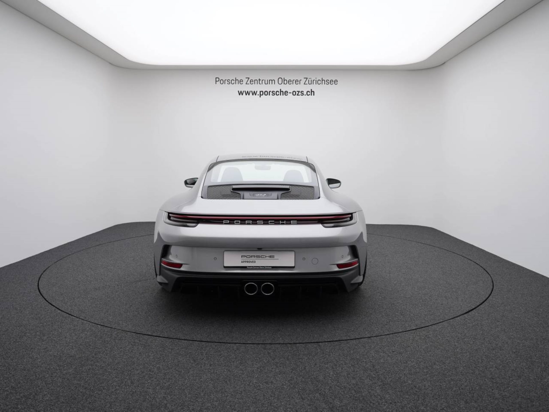 PORSCHE 911 GT3 mit Touring-Paket-image-5