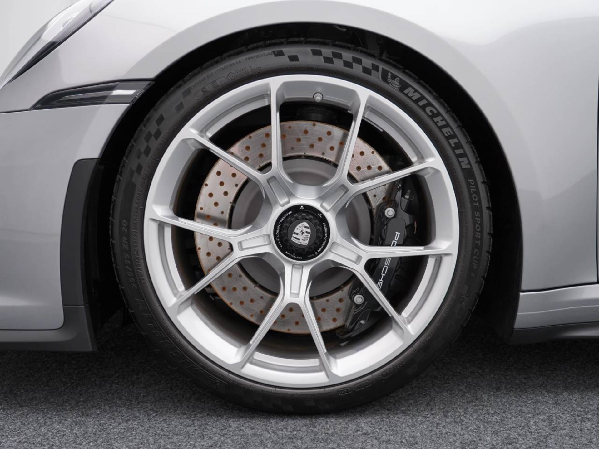 PORSCHE 911 GT3 mit Touring-Paket-image-10