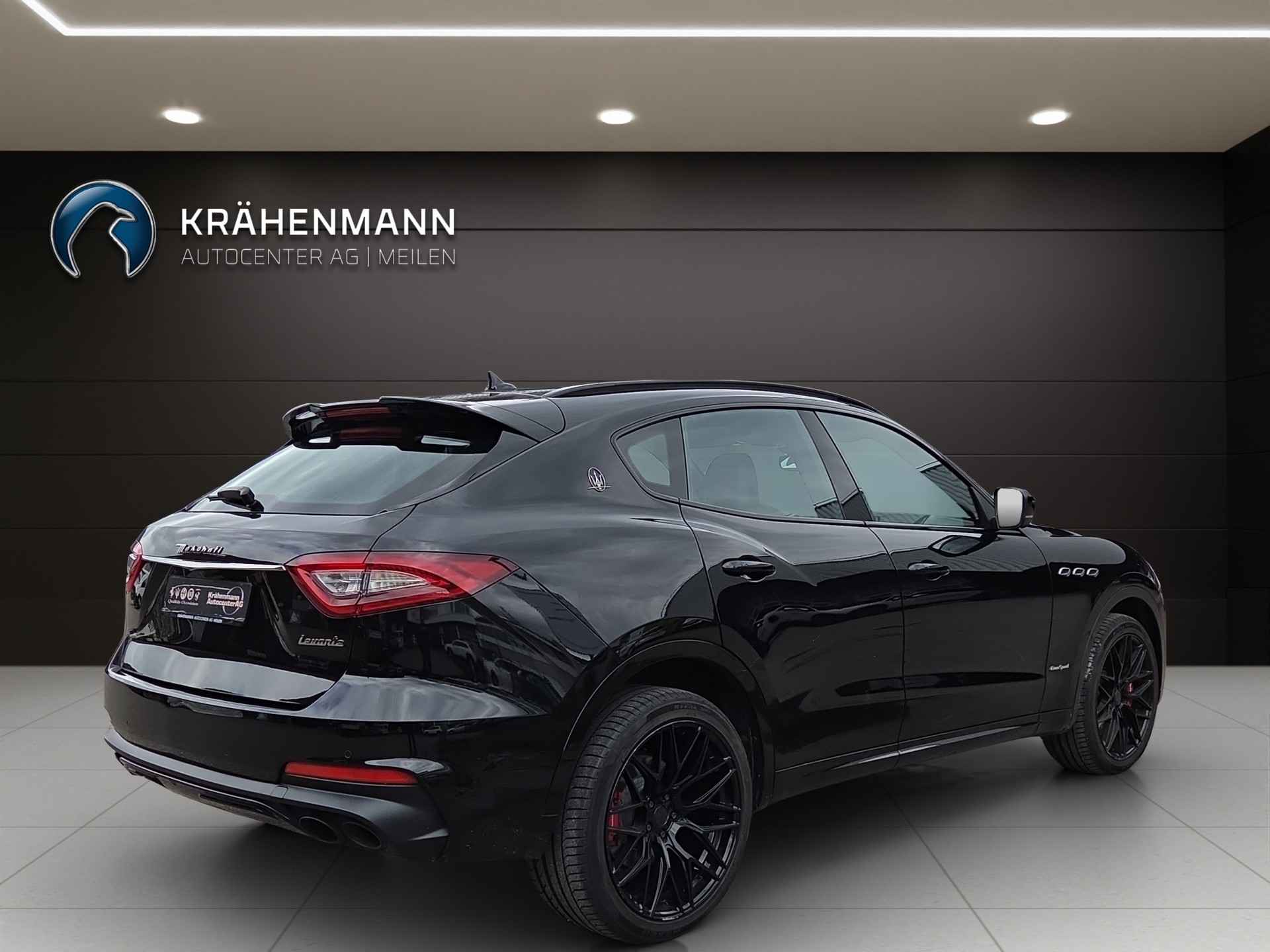 MASERATI LEVANTE 3.0 V6 S GranSport-image-4
