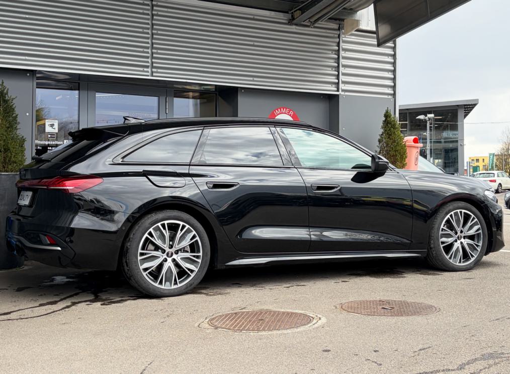 AUDI A5 Avant TDi quattro S line Edition One-image-2